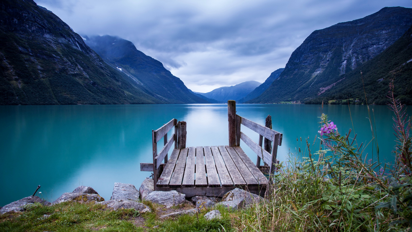 Brown Wooden Bench on Dock Near Lake During Daytime. Wallpaper in 1366x768 Resolution