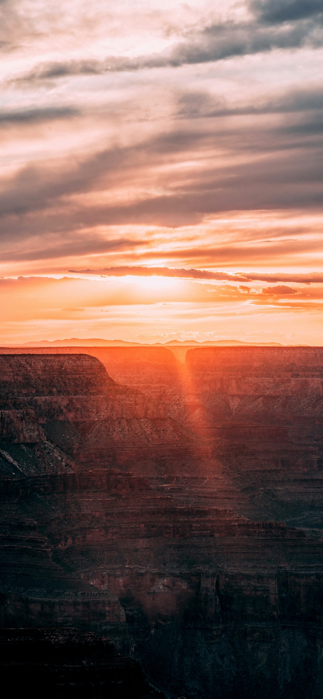 Ambiente, Afterglow, Paisaje Natural, Naranja, Atardecer. Wallpaper in 1125x2436 Resolution