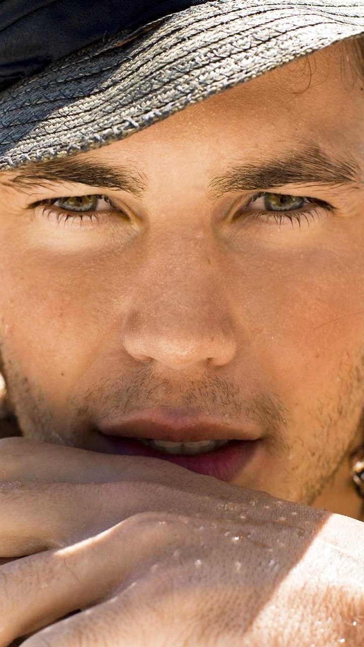 Taylor Kitsch, Schauspieler, Gesicht, Stirn, Sun Tanning. Wallpaper in 720x1280 Resolution