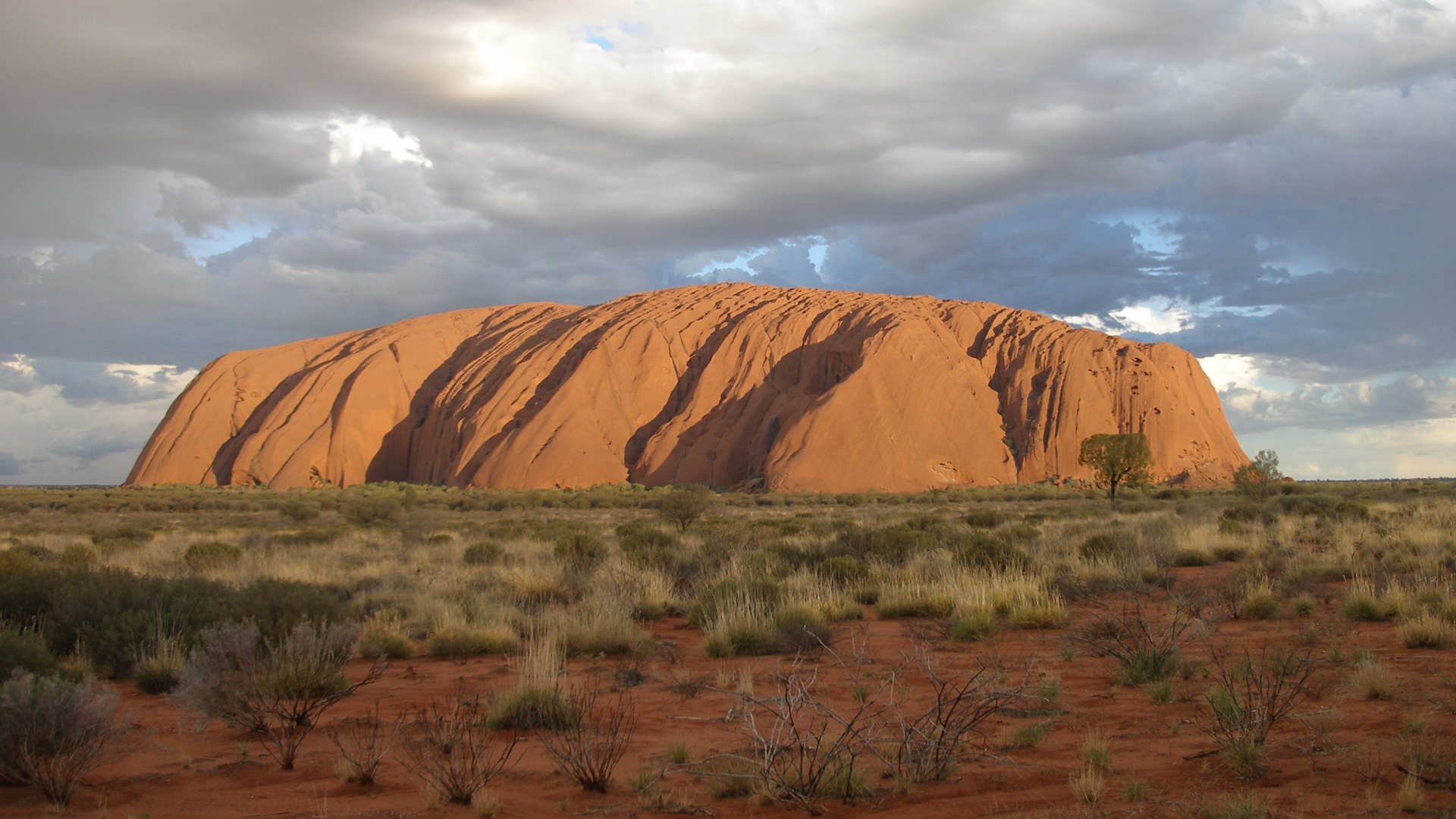 Brown Mountain Under White Clouds During Daytime. Wallpaper in 1920x1080 Resolution