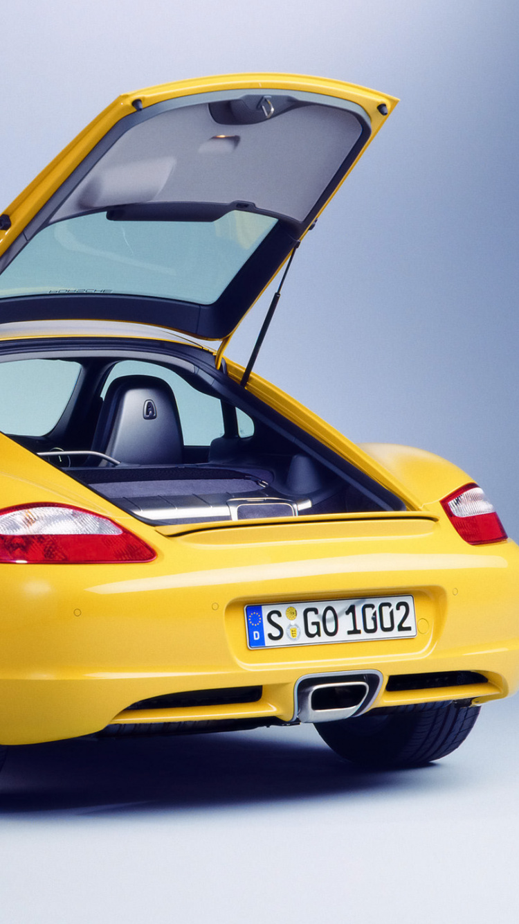 Orange Porsche 911 Auf Weißem Hintergrund. Wallpaper in 750x1334 Resolution