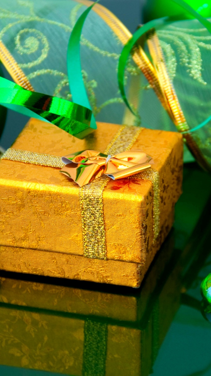Christmas Day, Green, Gift, Christmas. Wallpaper in 720x1280 Resolution