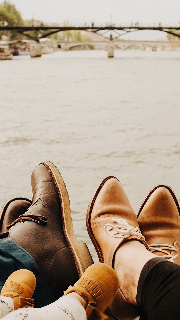Famille, Bonheur, Chaussure, Jambe, Loisir. Wallpaper in 720x1280 Resolution
