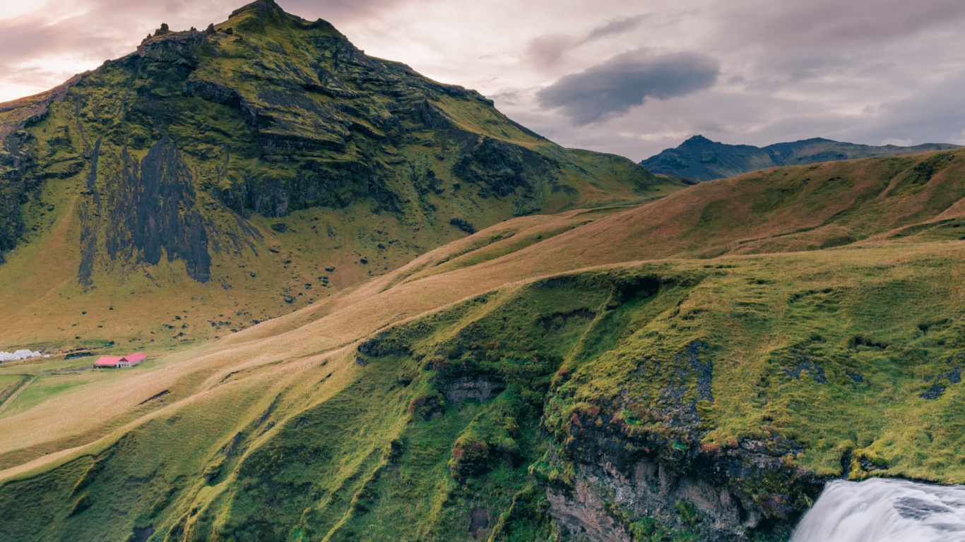 Skgafoss, Wobi - Das Faircamper Portal, Cloud, Water, Mountain. Wallpaper in 1366x768 Resolution