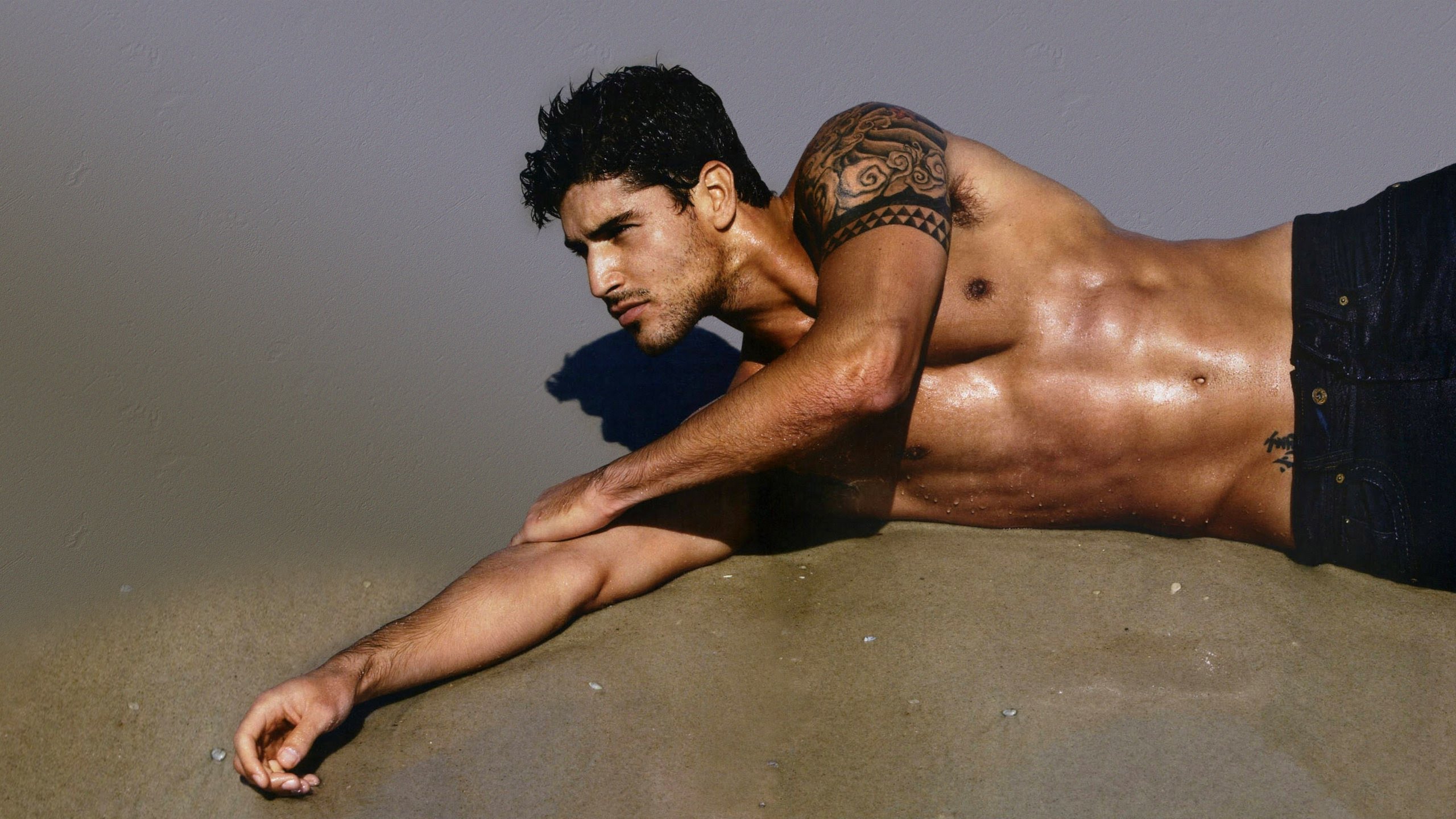 Tattoo, Muscle, Arm, Abdomen, Chest. Wallpaper in 2560x1440 Resolution