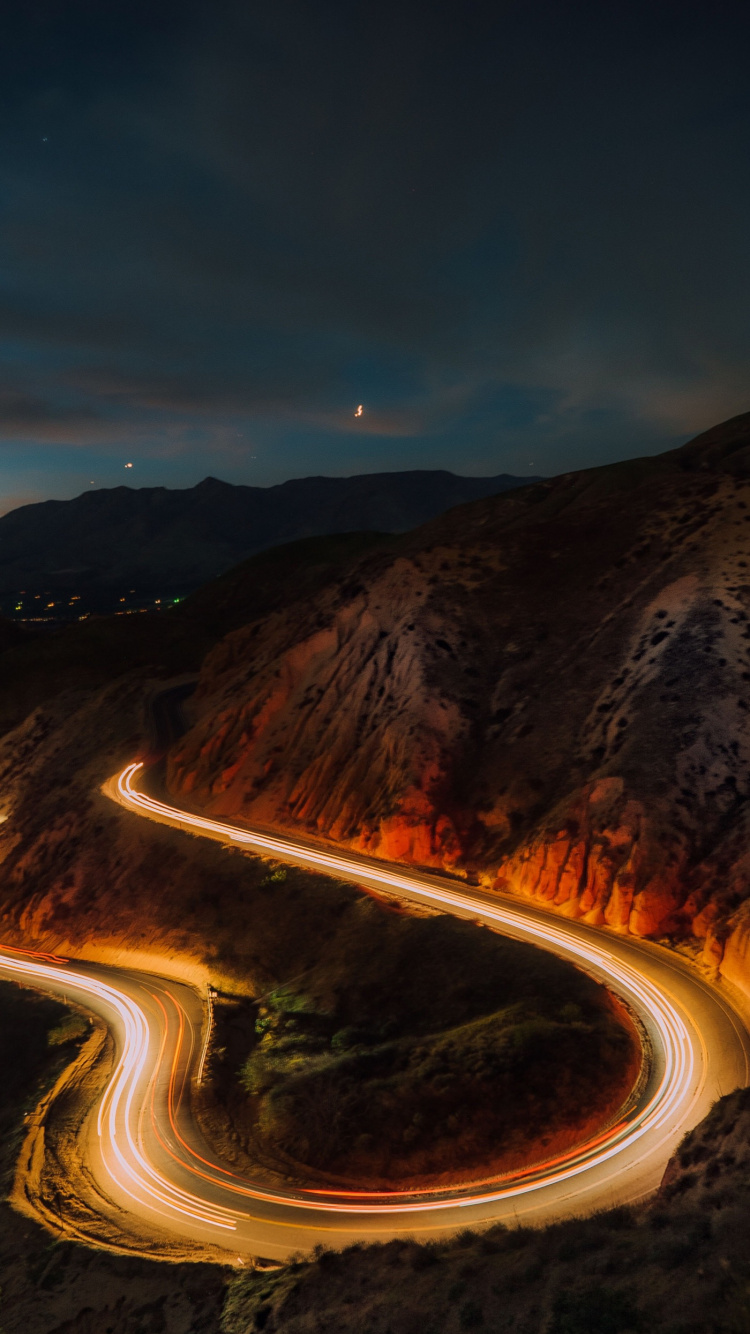Camino Sinuoso de Larga Exposición, Montaña, Luz, Iluminación Automotriz, Highland. Wallpaper in 750x1334 Resolution