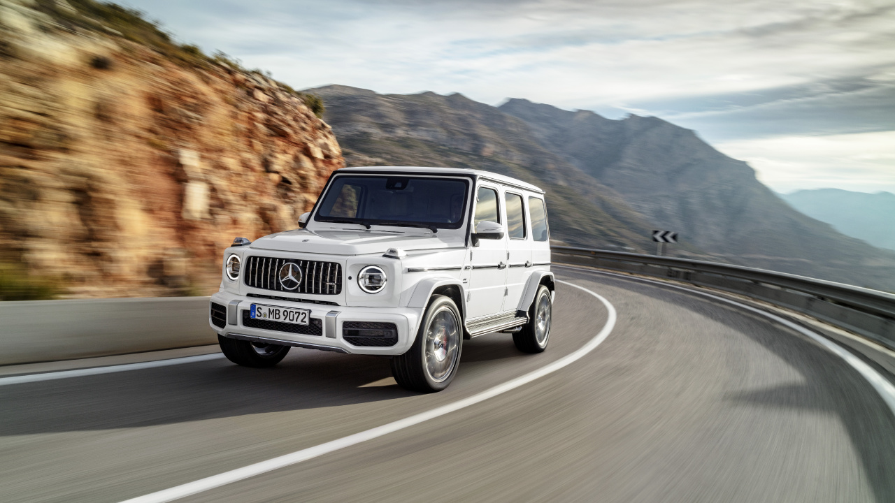 White Suv on Road During Daytime. Wallpaper in 1280x720 Resolution