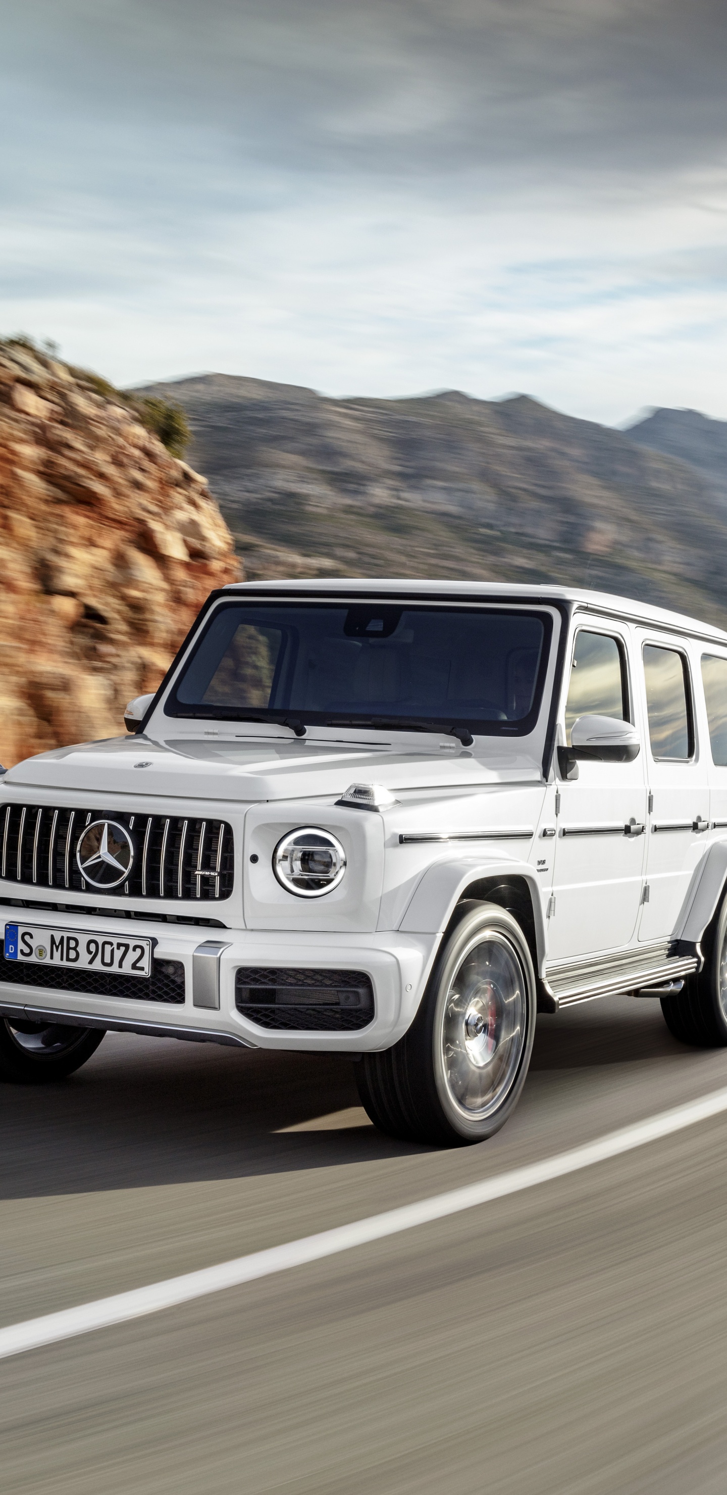 White Suv on Road During Daytime. Wallpaper in 1440x2960 Resolution