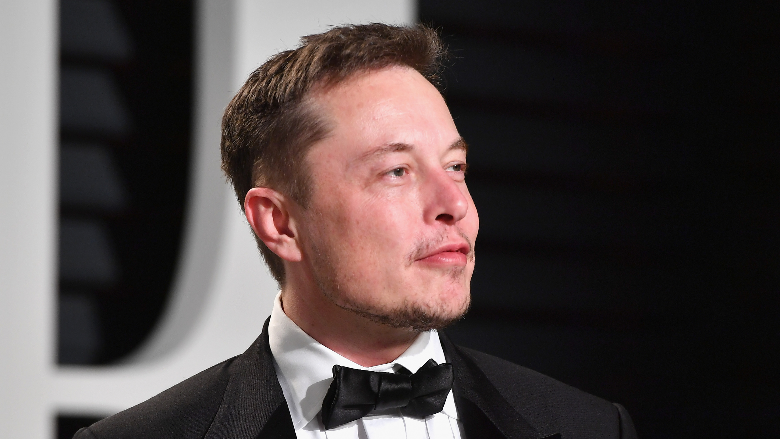 Elon Musk, Tesla Model 3, Suit, Formal Wear, Tuxedo. Wallpaper in 2560x1440 Resolution