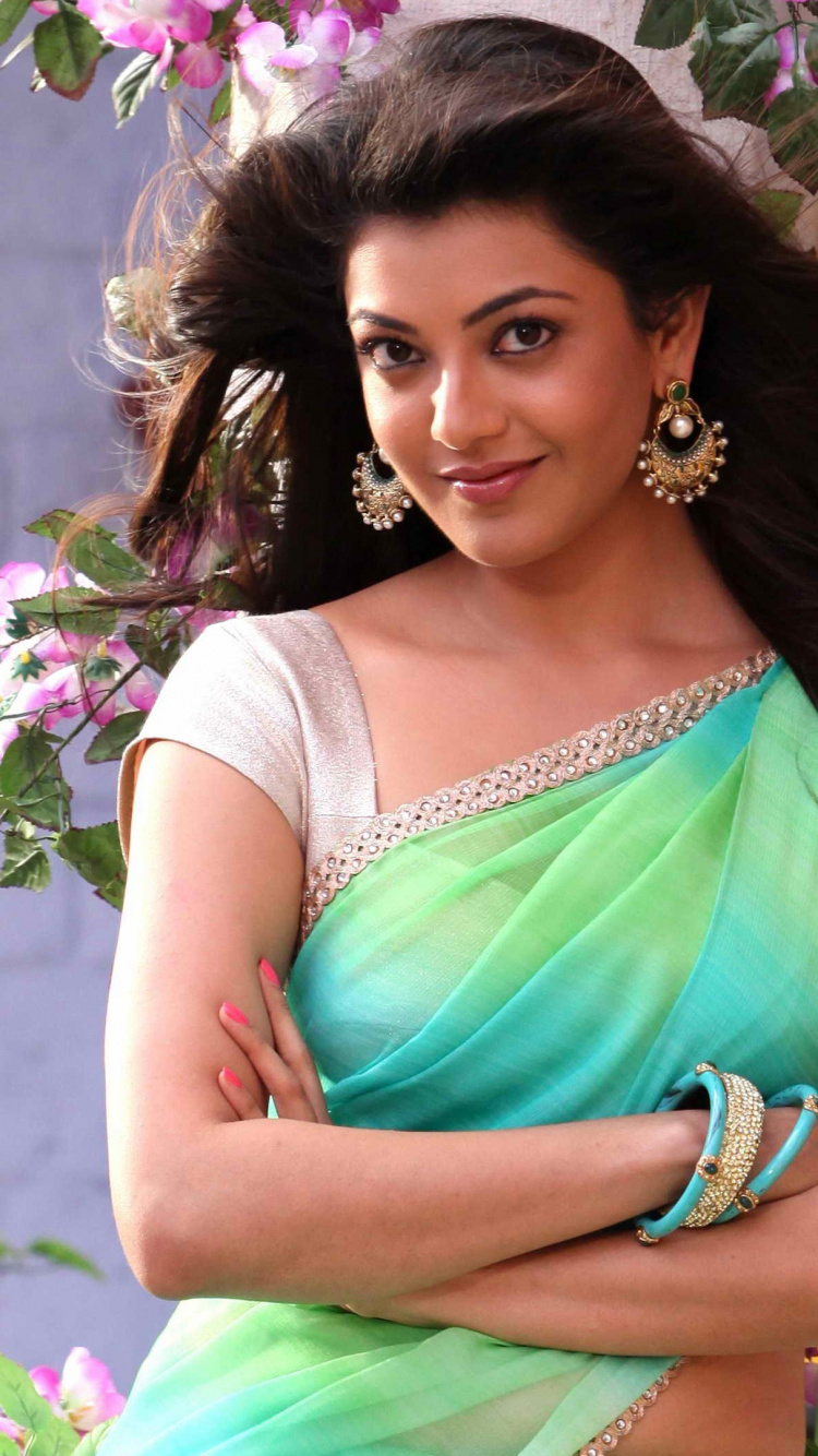 Jilla, Pakka Local, Hairstyle, Shoulder, Facial Expression. Wallpaper in 750x1334 Resolution