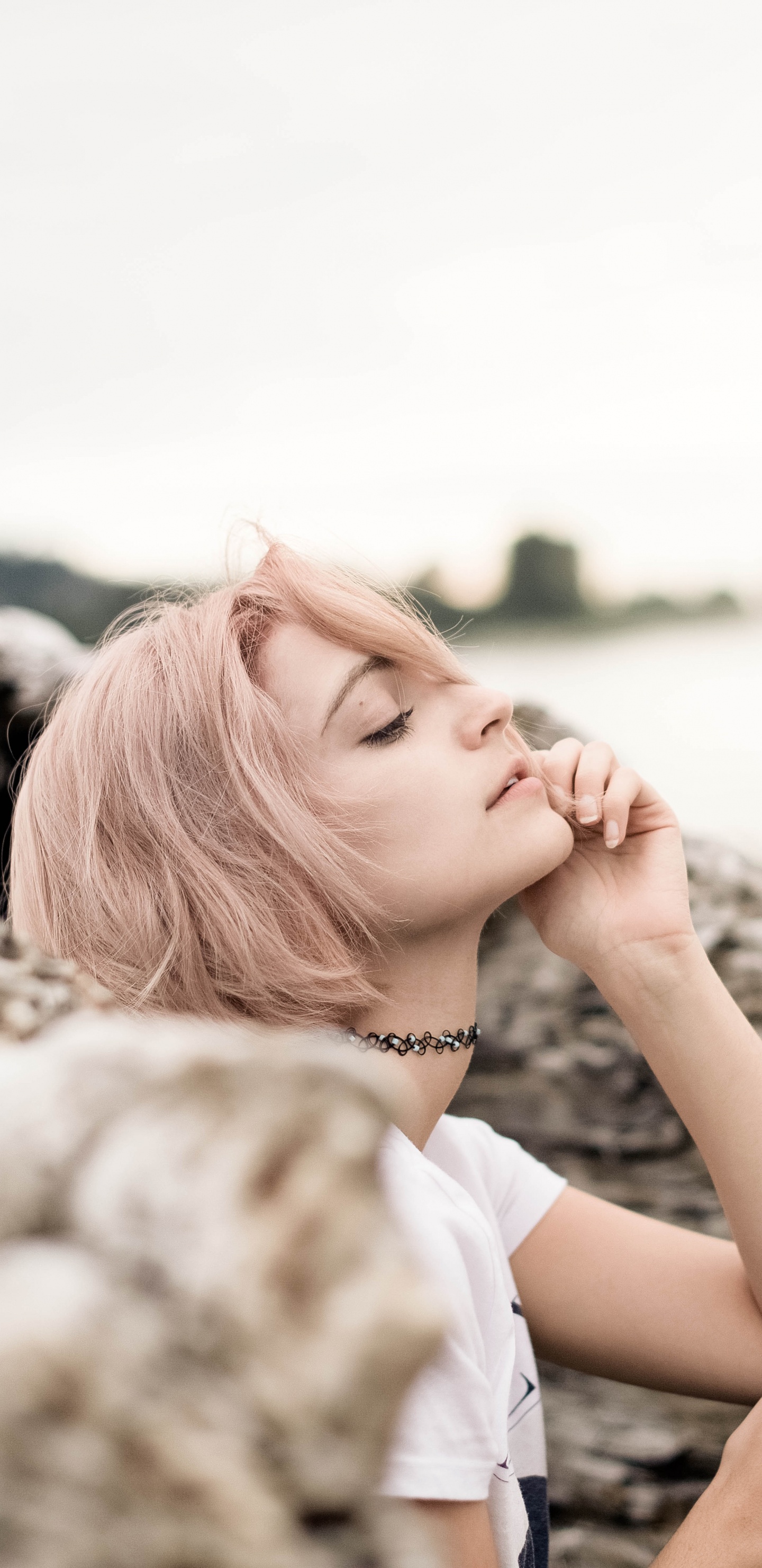 Menschen in Der Natur, Schönheit, Haut, Auge, Sitzecke. Wallpaper in 1440x2960 Resolution