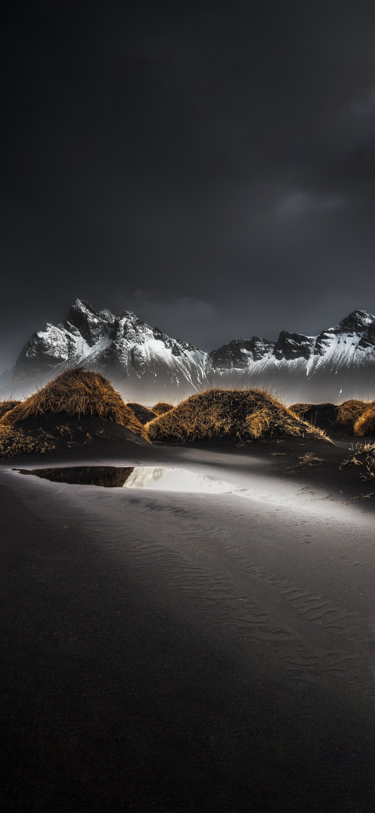 Nature, Atmosphere, Mountain, Cloud, Natural Landscape. Wallpaper in 1242x2688 Resolution