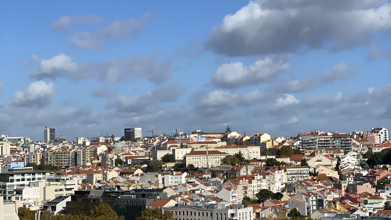 la Journée, Quartier Résidentiel, Quartier, Zone Urbaine, Toit. Wallpaper in 1366x768 Resolution