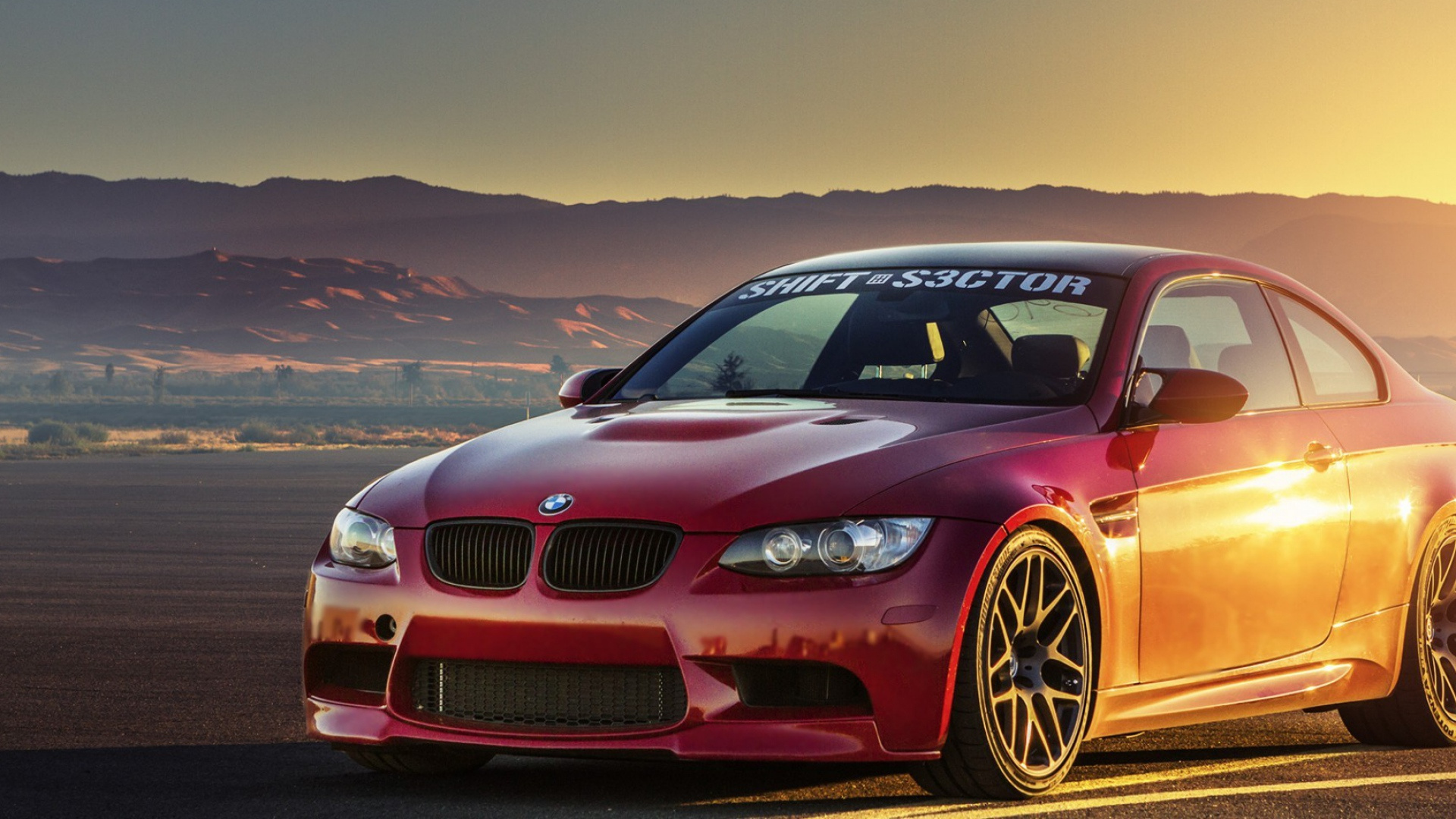 Bmw m 3 Rouge Sur Route Pendant la Journée. Wallpaper in 1920x1080 Resolution