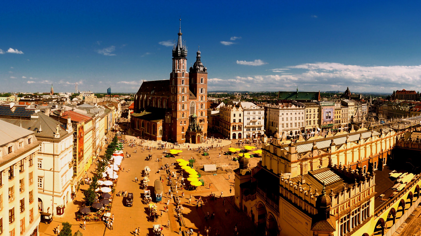 Leute, Die Tagsüber in Der Nähe Eines Braunen Betongebäudes Auf Der Straße Gehen. Wallpaper in 1366x768 Resolution
