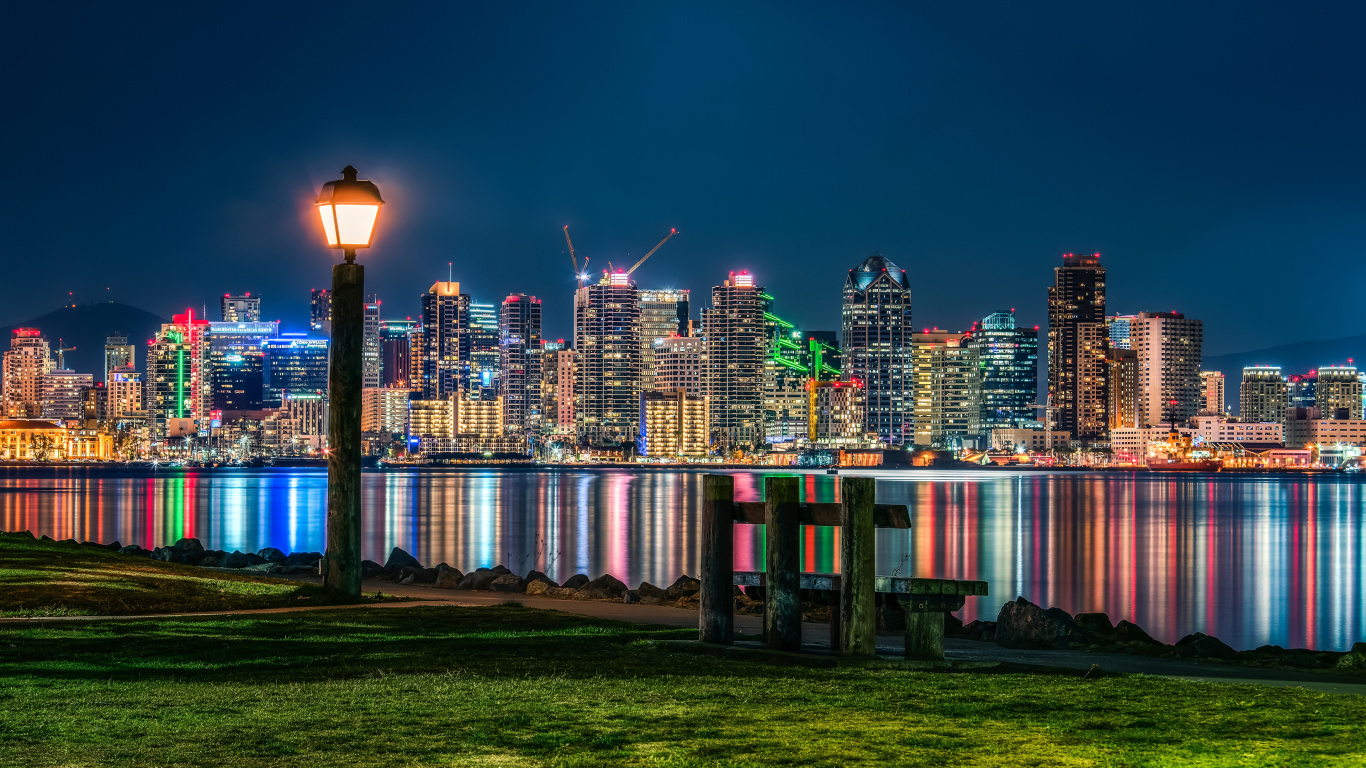 Horizonte de la Ciudad Durante la Noche. Wallpaper in 1366x768 Resolution