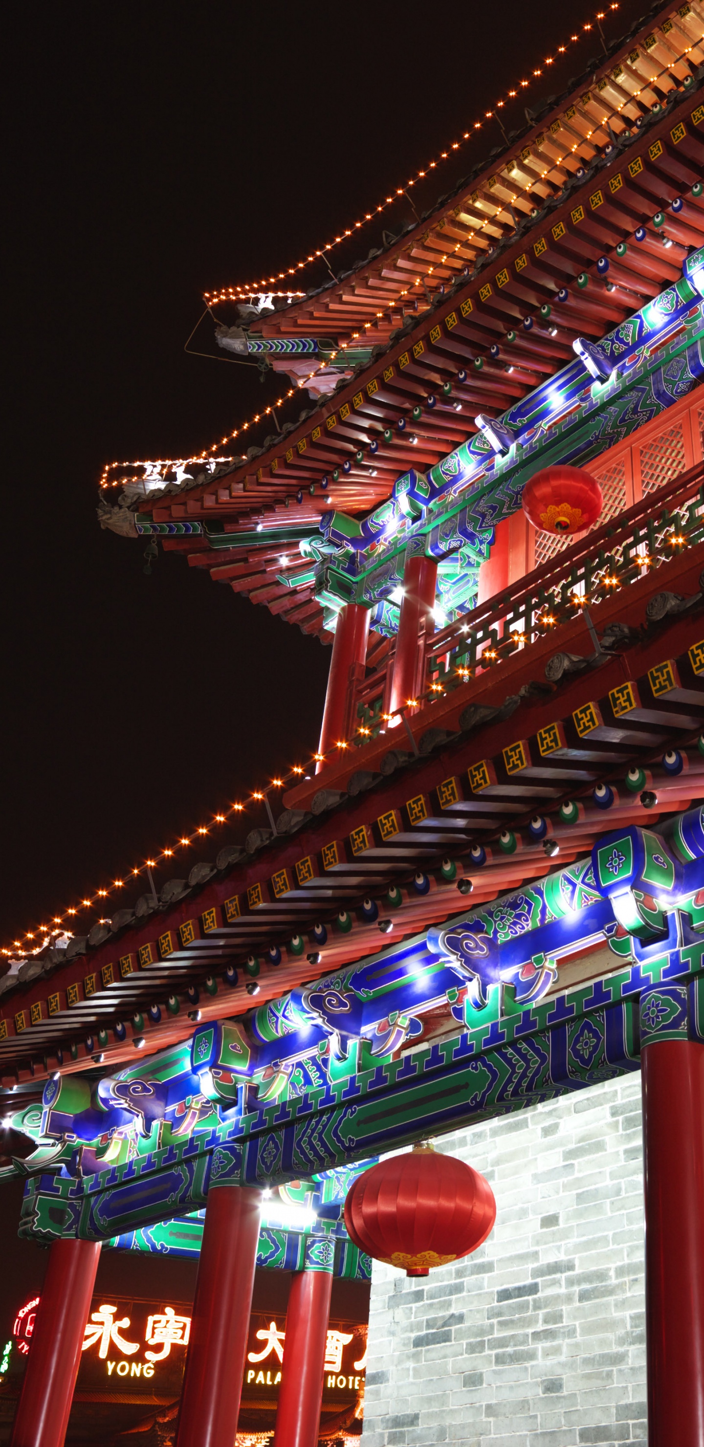 Red and White Chinese Lanterns. Wallpaper in 1440x2960 Resolution