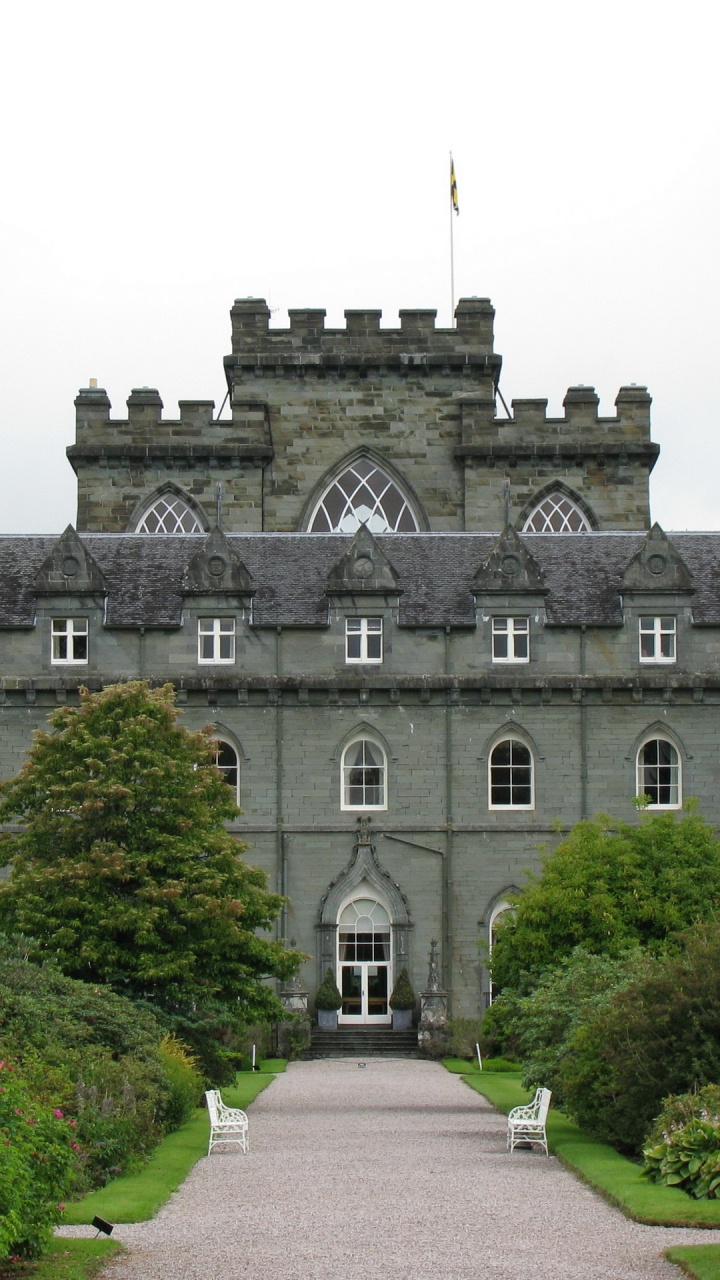 Gray Concrete Building Near Green Trees During Daytime. Wallpaper in 720x1280 Resolution