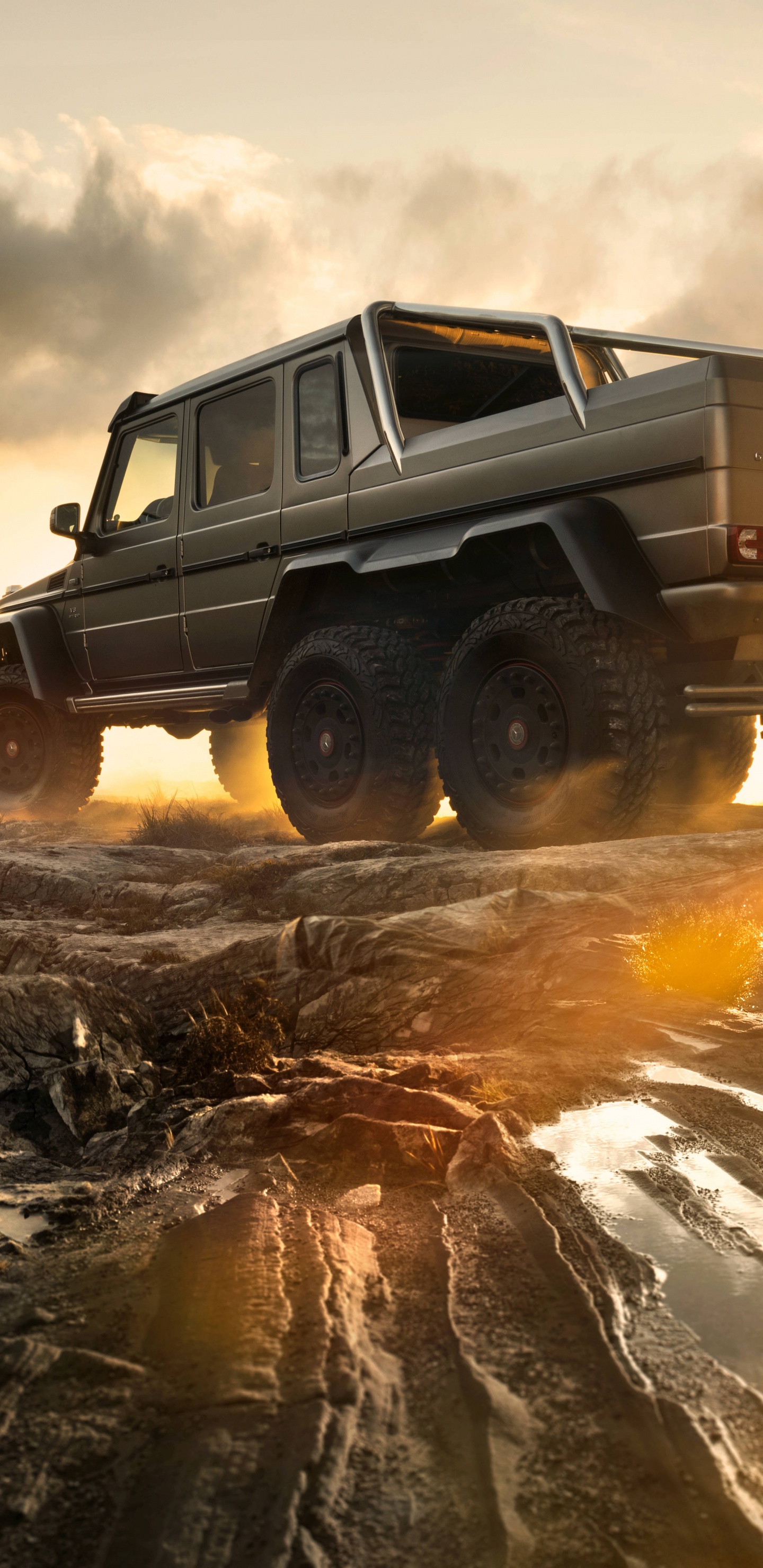 White and Black Jeep Wrangler on Brown Field During Daytime. Wallpaper in 1440x2960 Resolution