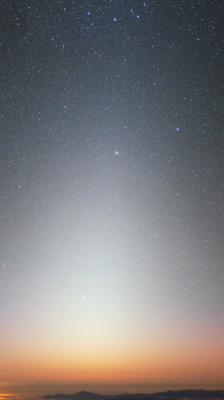 Starry Night Over The Sea. Wallpaper in 750x1334 Resolution
