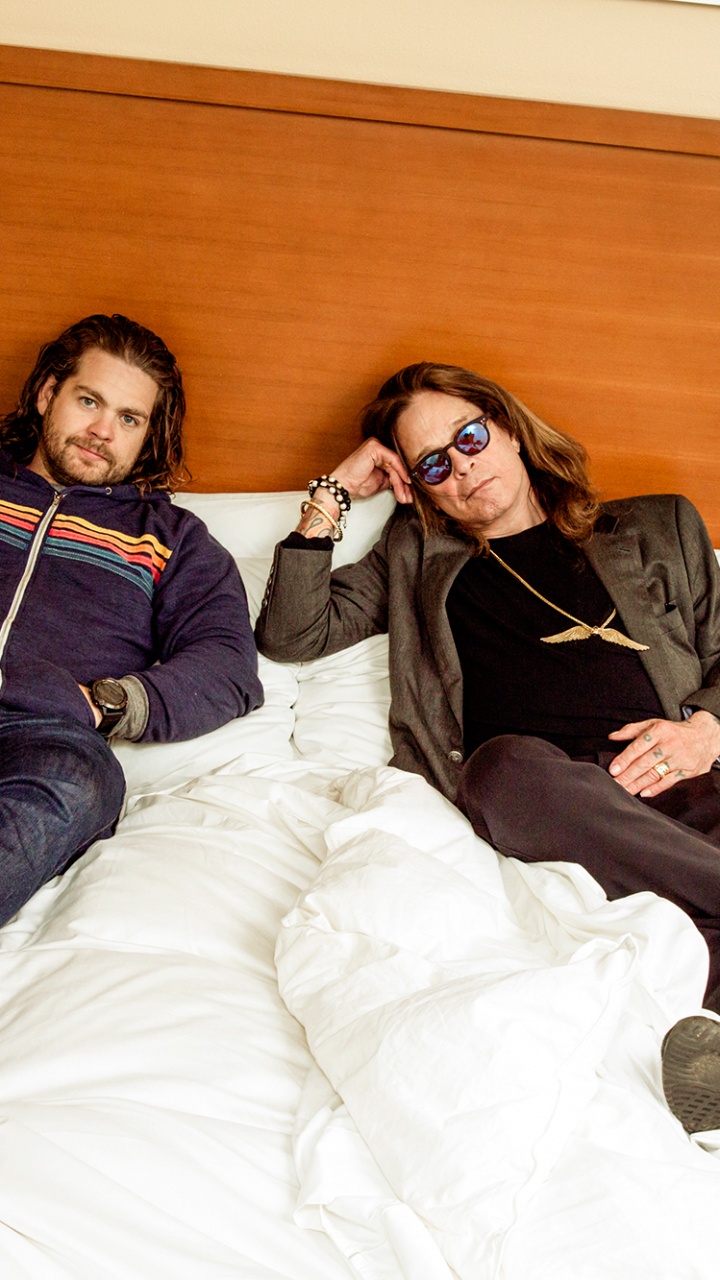 Ozzy Osbourne, Jack Osbourne, Ozzy Tomas Mundo Desvío, Black Sabbath, Habitación. Wallpaper in 720x1280 Resolution