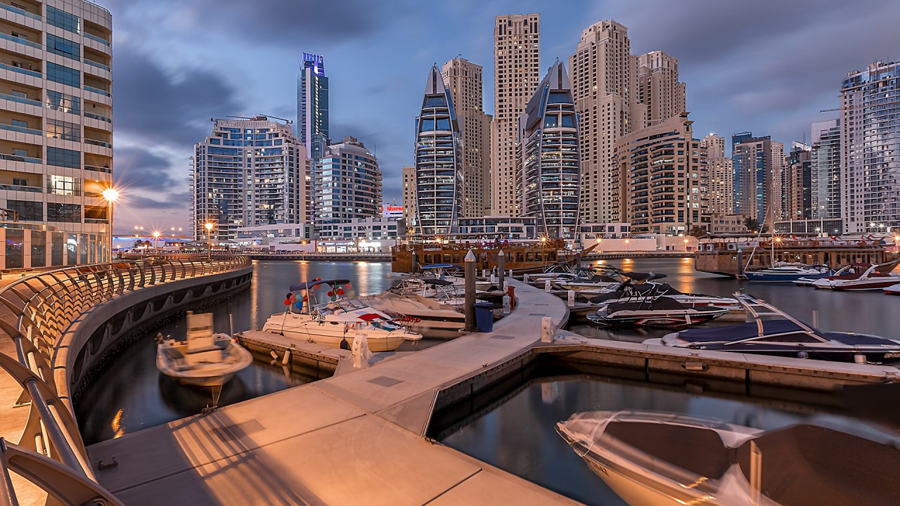 White and Brown Boat on Dock Near City Buildings During Daytime. Wallpaper in 1280x720 Resolution
