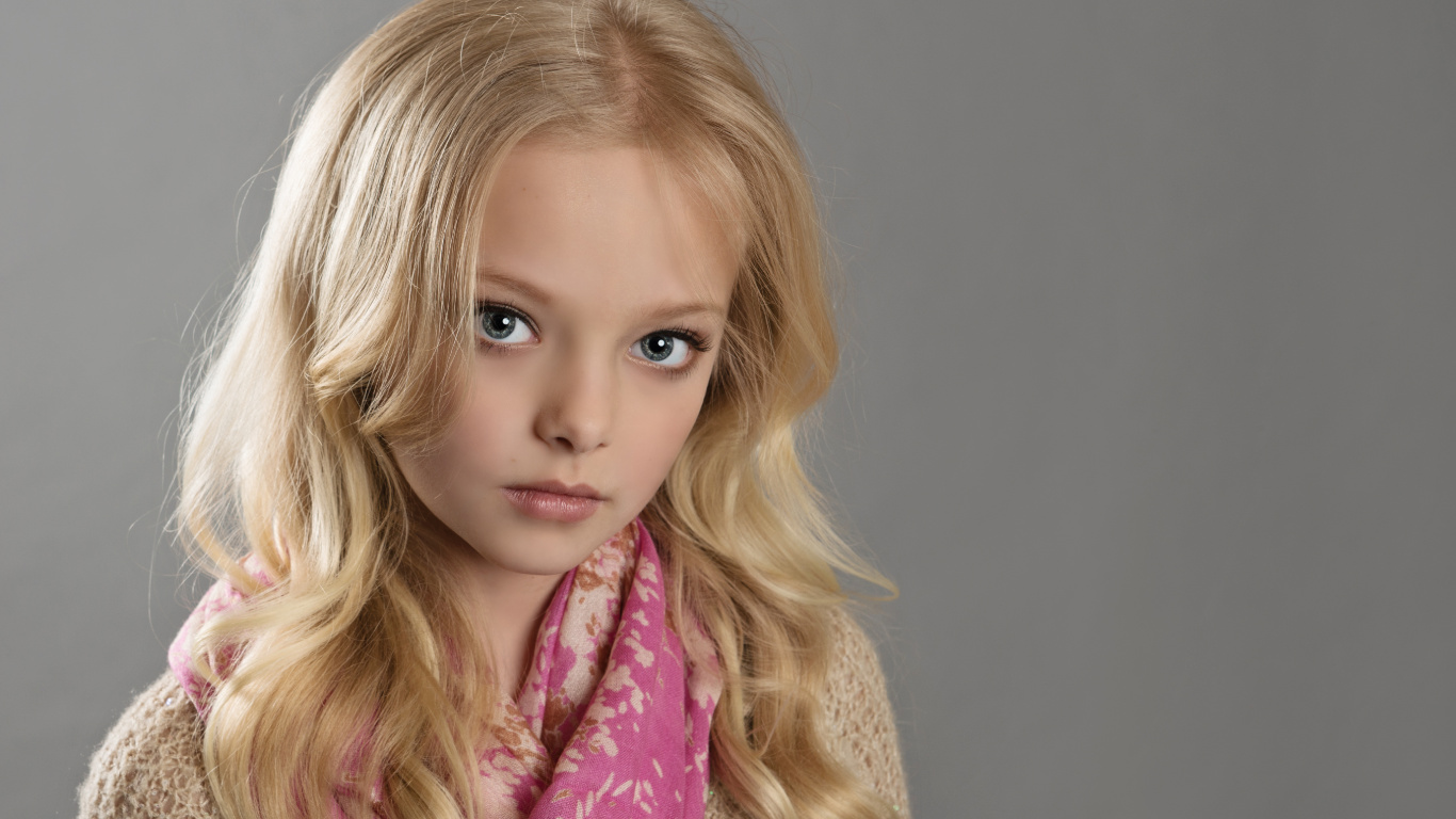 Beauty, Model, Hairstyle, Hair, Face. Wallpaper in 1366x768 Resolution