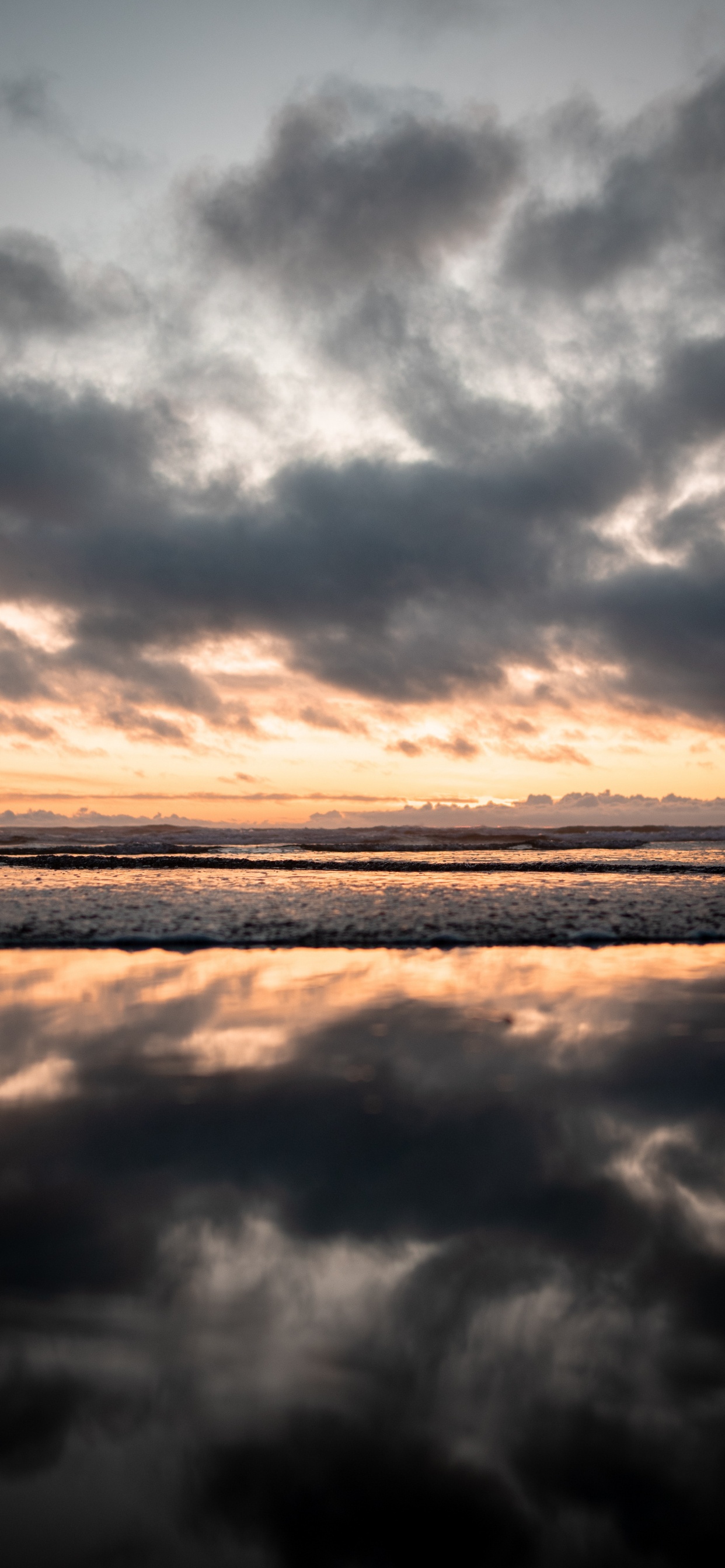 Meer, Horizont, Cloud, Wasser, Sonnenuntergang. Wallpaper in 1242x2688 Resolution