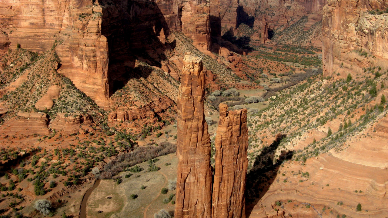 Brown Rock Formation Under Blue Sky During Daytime. Wallpaper in 1280x720 Resolution