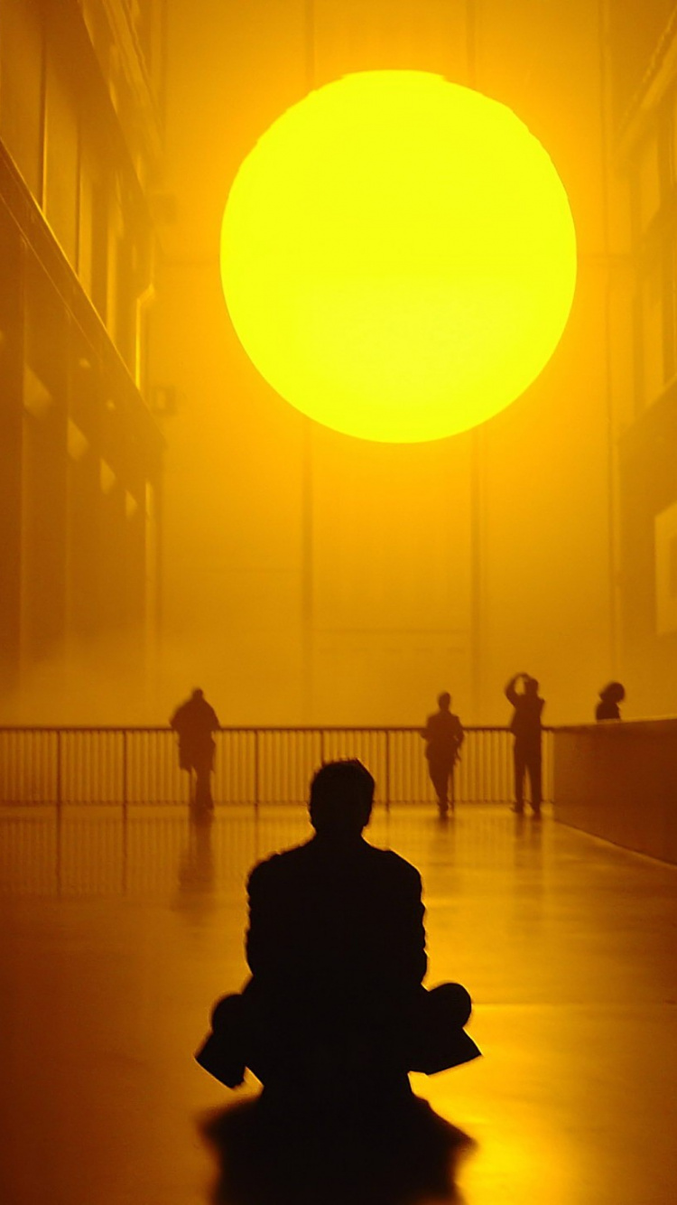 Silhouette de Personne Assise Sur le Sol. Wallpaper in 750x1334 Resolution