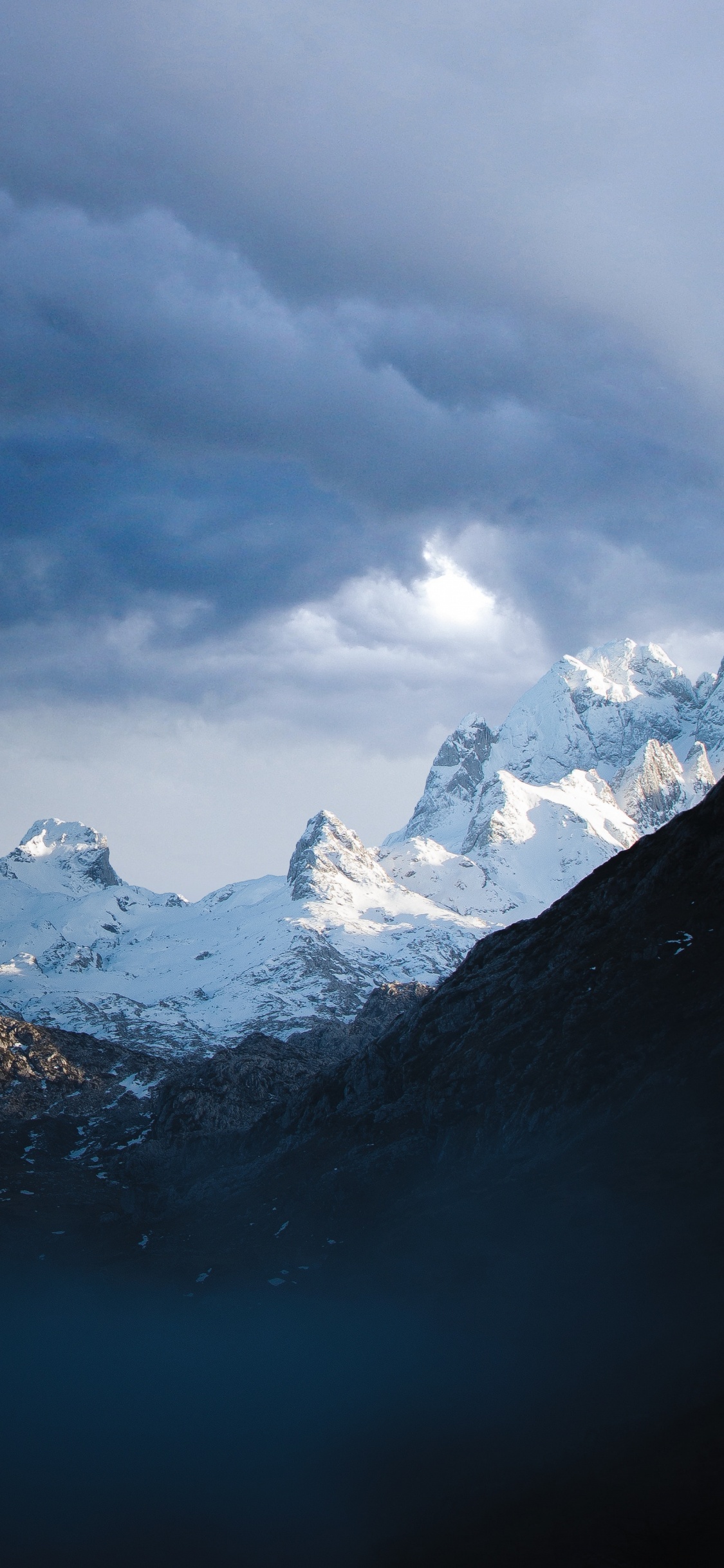 Mountainous Landforms, Mountain, Highland, Cloud, Mountain Range. Wallpaper in 1125x2436 Resolution