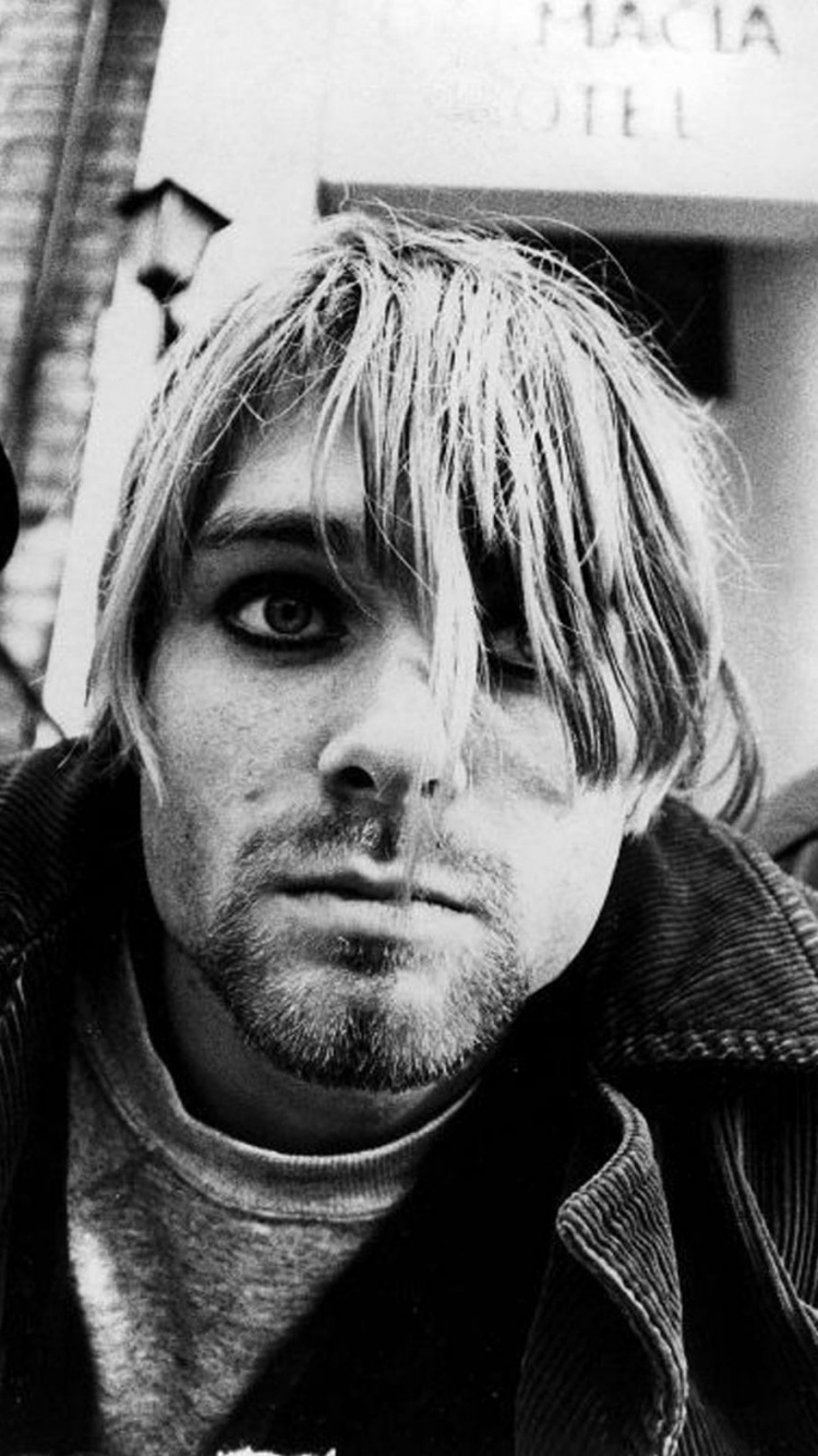 Nirvana, Fraîcheur, L'homme, Monochrome, Dave Grohl. Wallpaper in 750x1334 Resolution