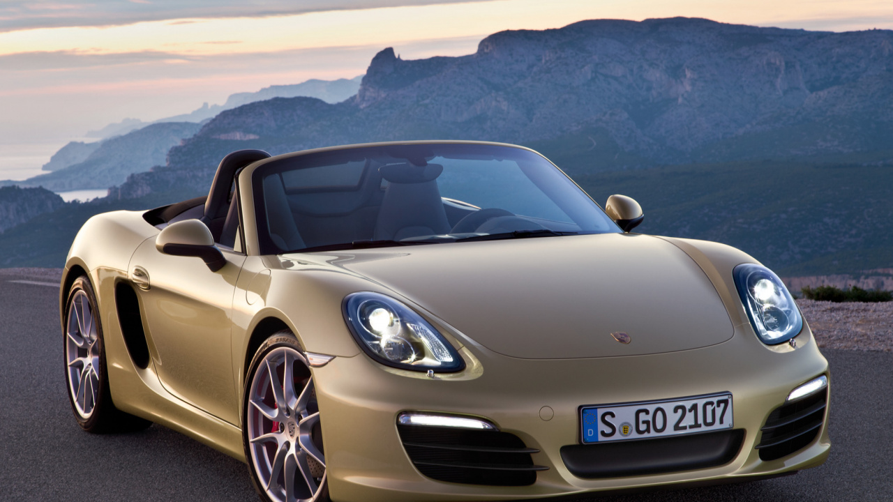 Black Porsche 911 on Road During Daytime. Wallpaper in 1280x720 Resolution