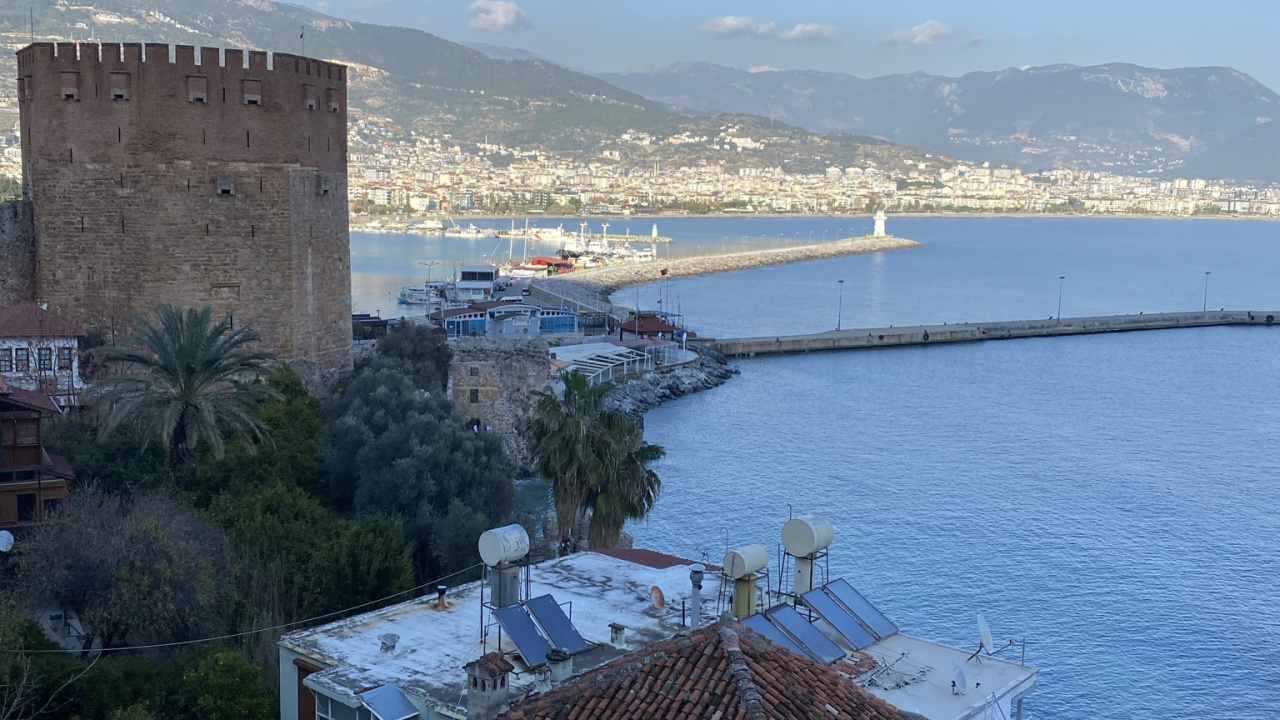 Kizilkule, Agua, Edificio, Azure, Highland. Wallpaper in 1280x720 Resolution