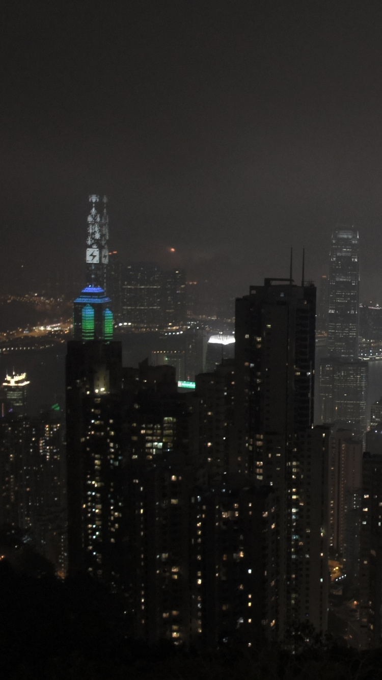 Skyline Der Stadt Bei Nacht Night. Wallpaper in 750x1334 Resolution