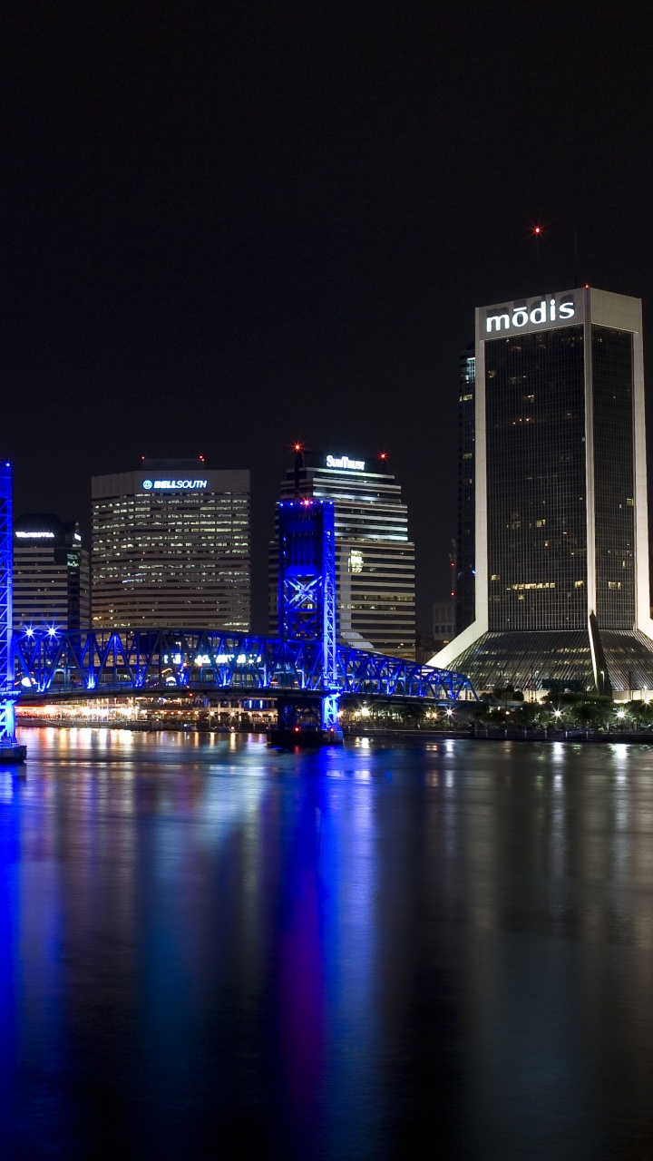 Horizonte de la Ciudad Durante la Noche. Wallpaper in 720x1280 Resolution