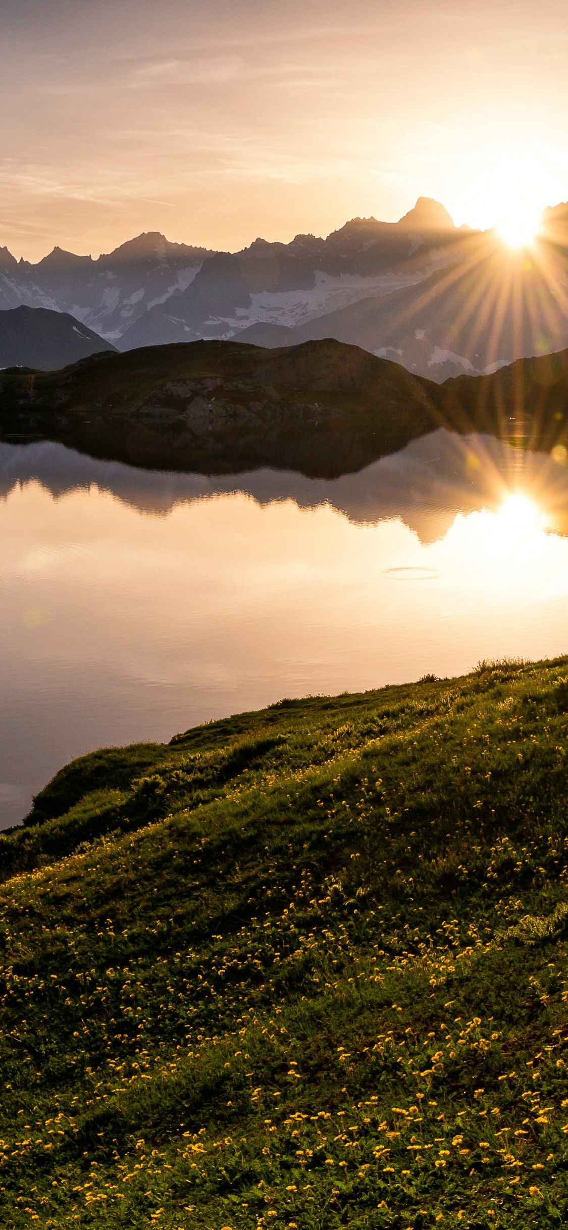 Lacs de Fentre, Glacier de Pice, Eau, Les Ressources en Eau, Lumière. Wallpaper in 1125x2436 Resolution