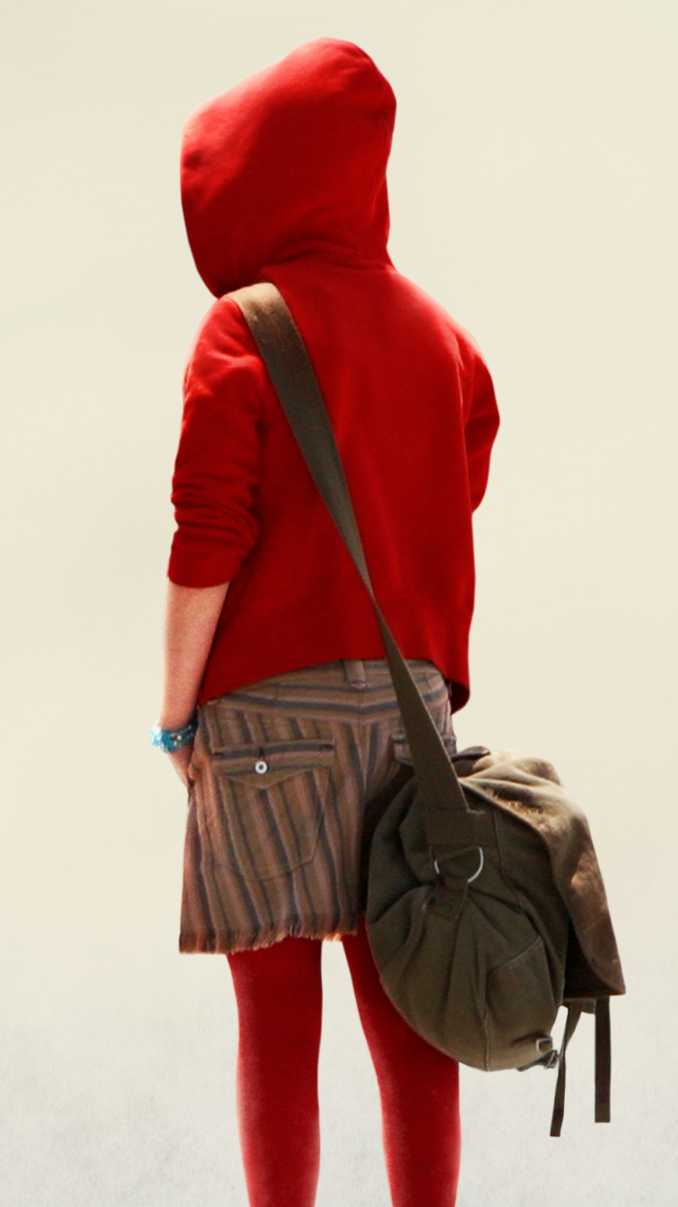 Red, Permanent, Épaule, Les Vêtements D'extérieur, Marron. Wallpaper in 750x1334 Resolution