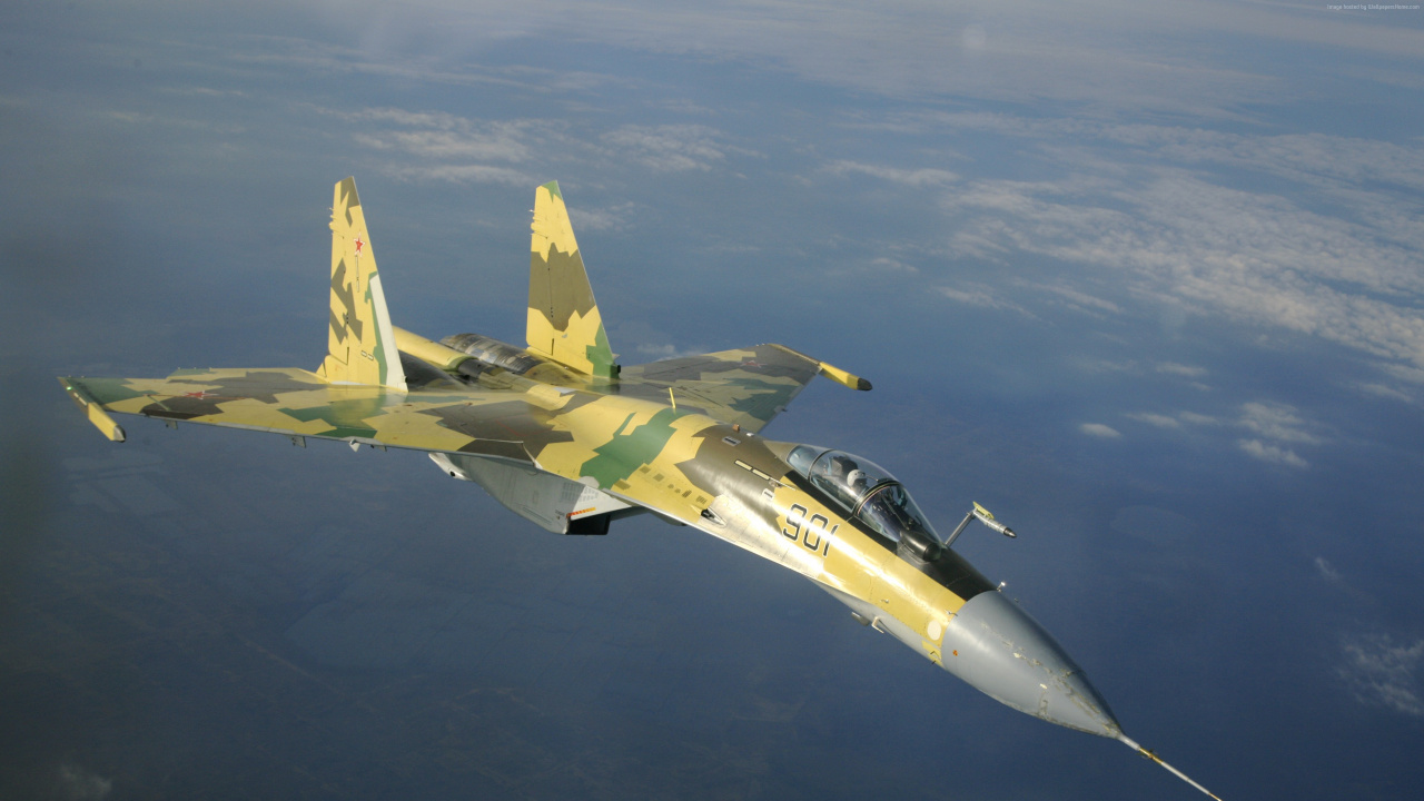 White and Yellow Jet Plane Flying in The Sky. Wallpaper in 1280x720 Resolution