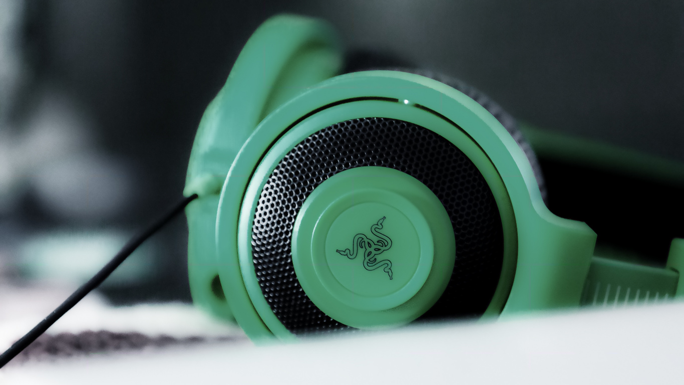 Auriculares, Auricular, Verde, Gadget, Equipo de Audio. Wallpaper in 1366x768 Resolution