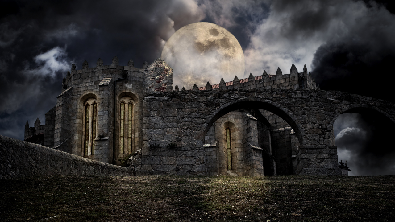 Gray Brick Building Under Blue Sky. Wallpaper in 1280x720 Resolution