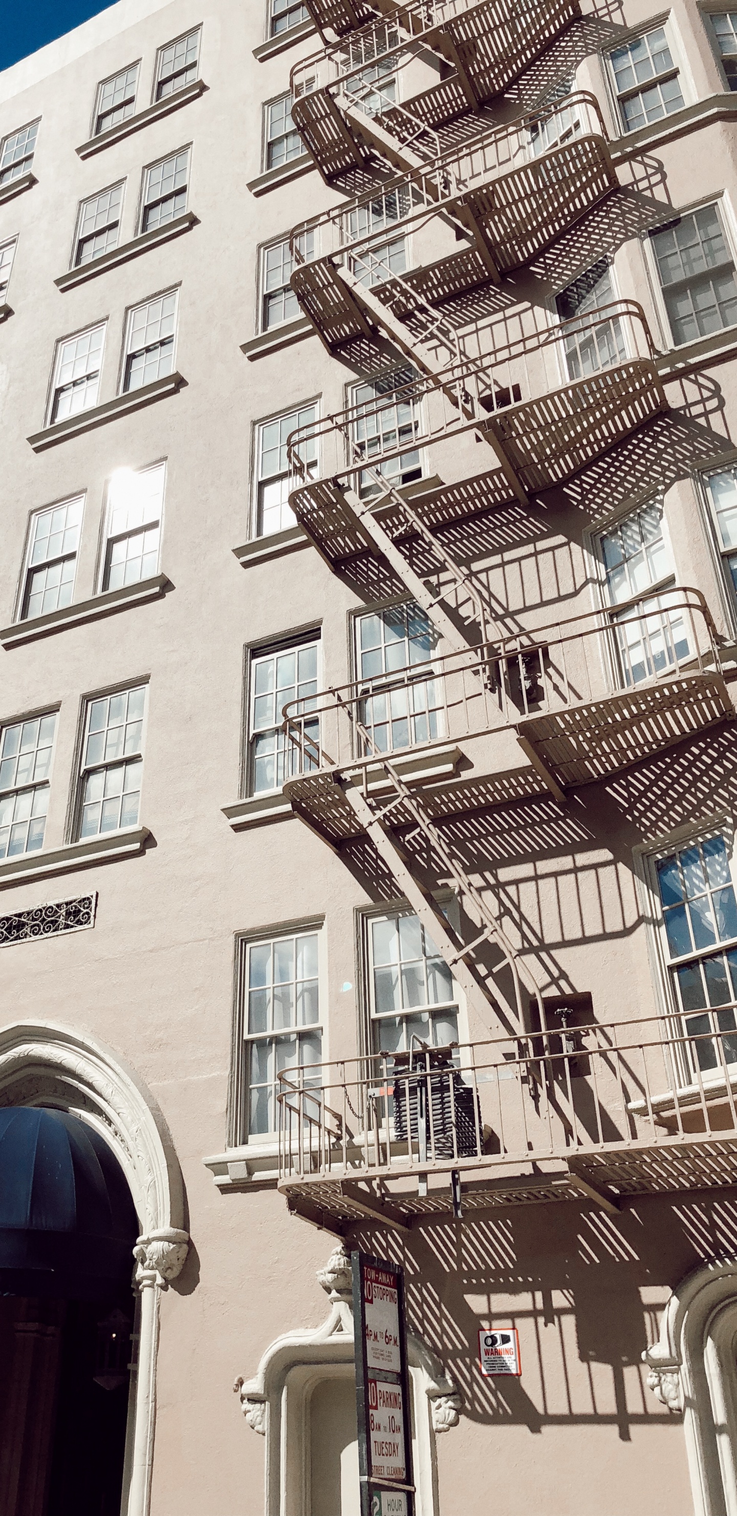 里程碑, 窗口, 塔块, 住宅区, 建筑 壁纸 1440x2960 允许