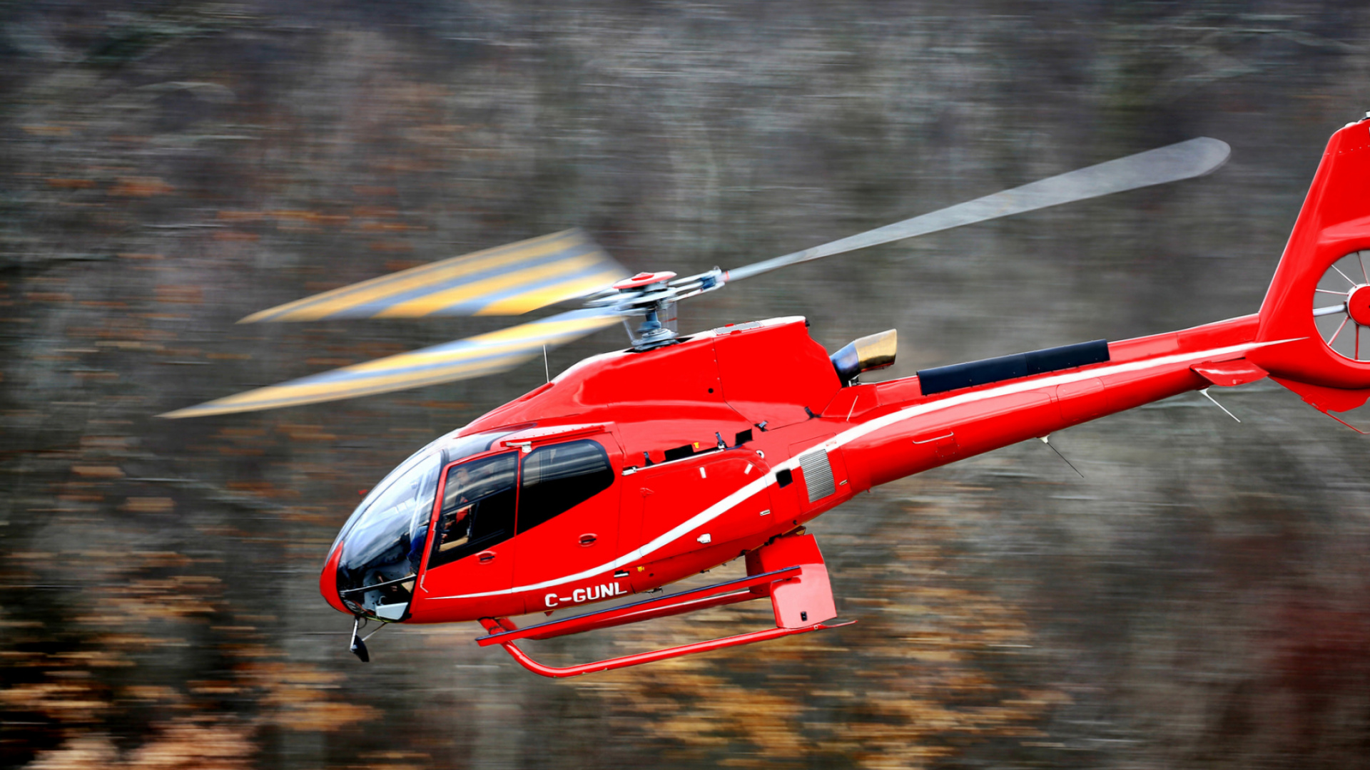 Rot-weißer Hubschrauber am Himmel. Wallpaper in 1920x1080 Resolution