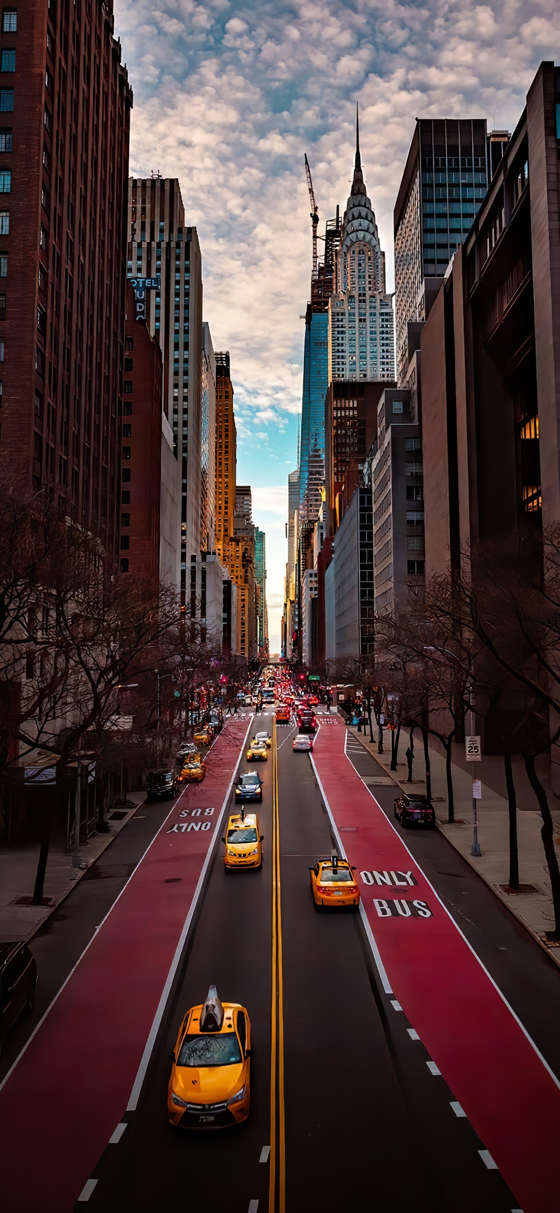 Tudor City Greens, Building, Skyscraper, Cars, Light. Wallpaper in 1125x2436 Resolution