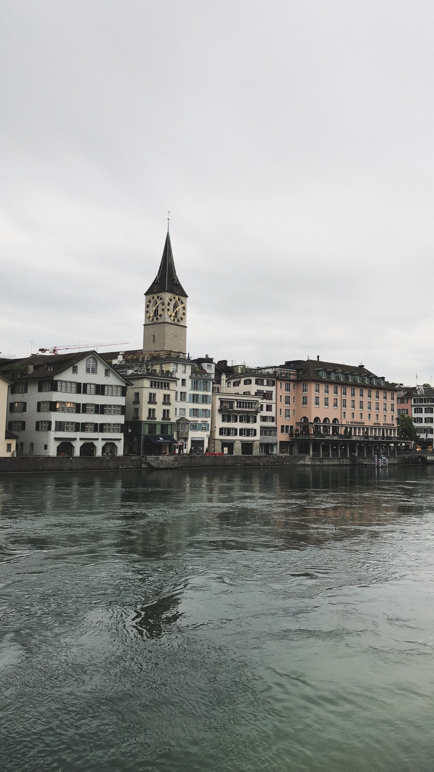 Zrich, Iglesia Fraumnster, Cuerpo de Agua, Invierno, Puente. Wallpaper in 1440x2560 Resolution