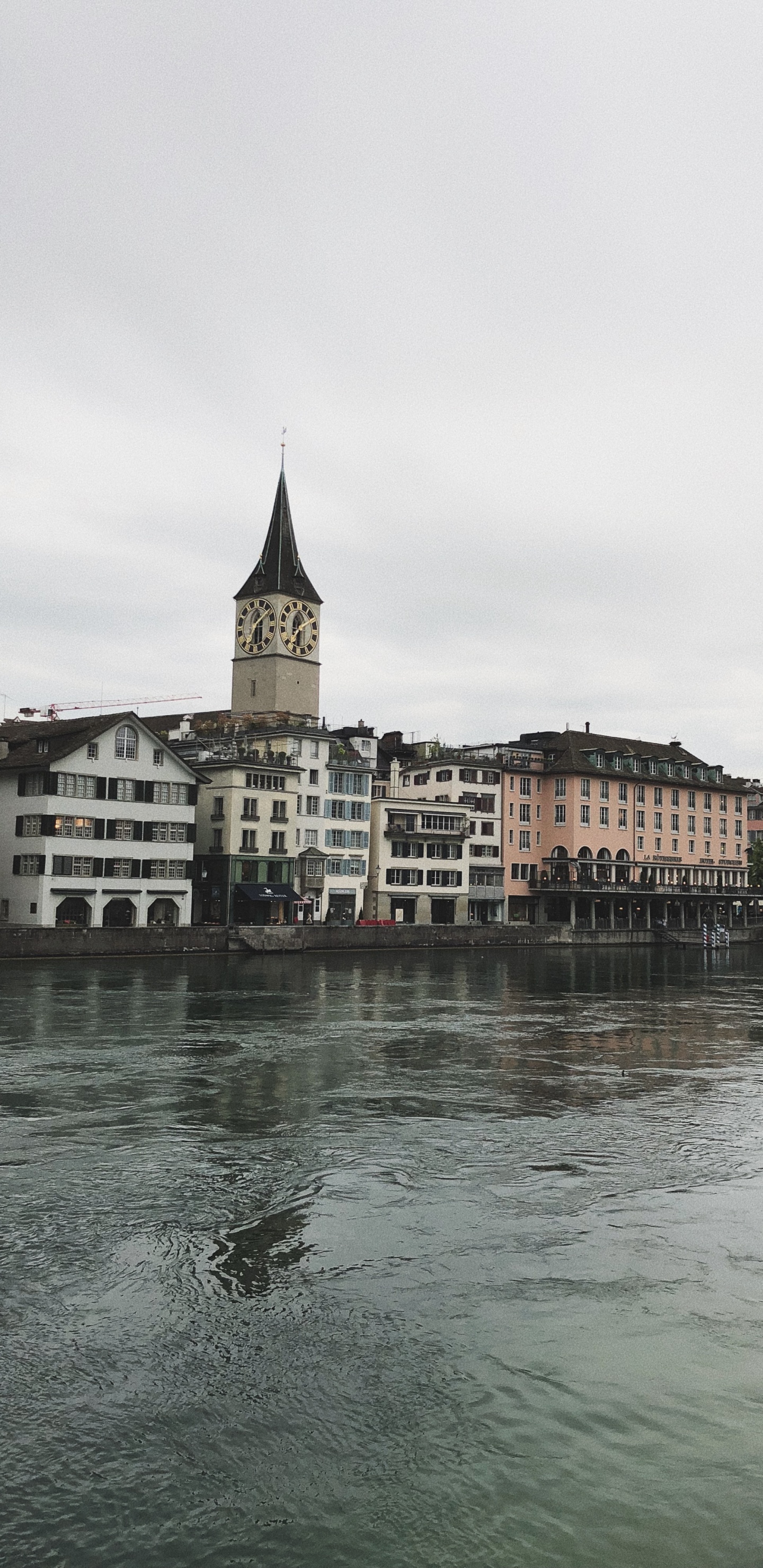 Zrich, Iglesia Fraumnster, Cuerpo de Agua, Invierno, Puente. Wallpaper in 1440x2960 Resolution