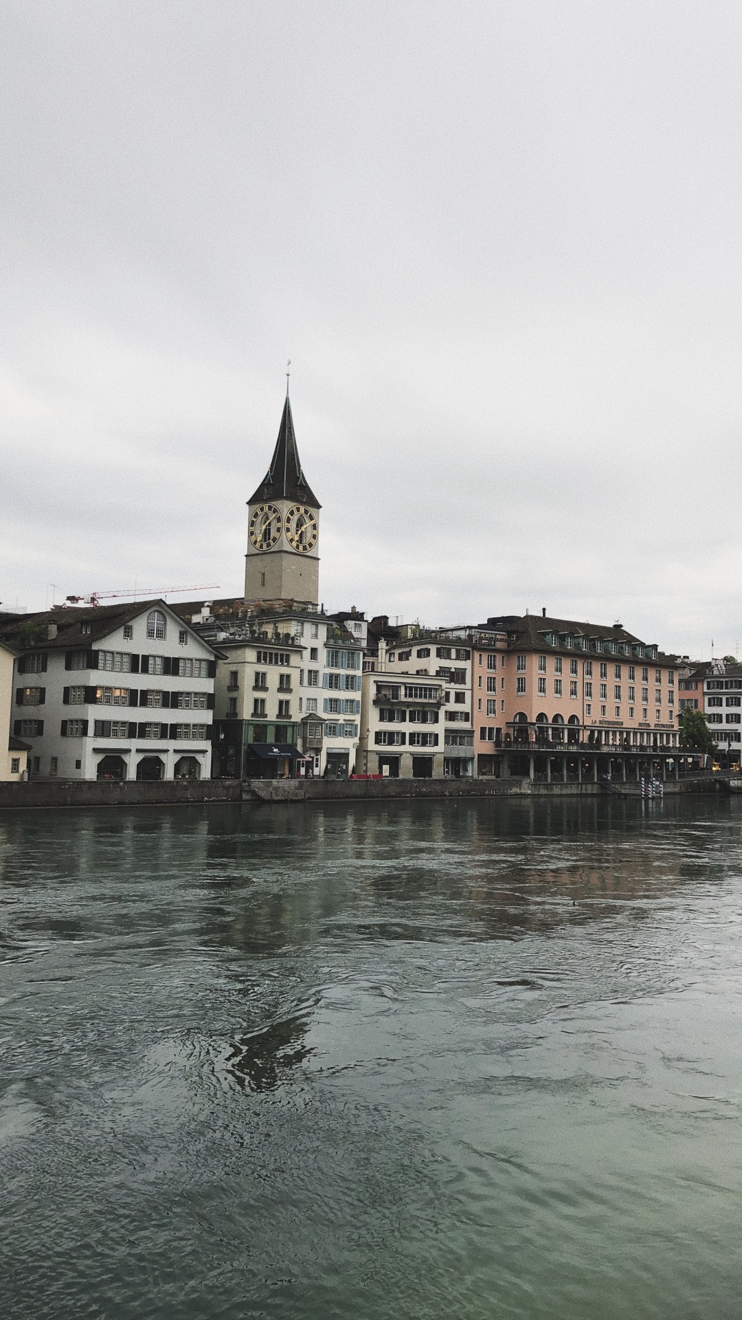 Zürich, Fraumnster Kirche, Gewässer, Winter, Brücke. Wallpaper in 1080x1920 Resolution