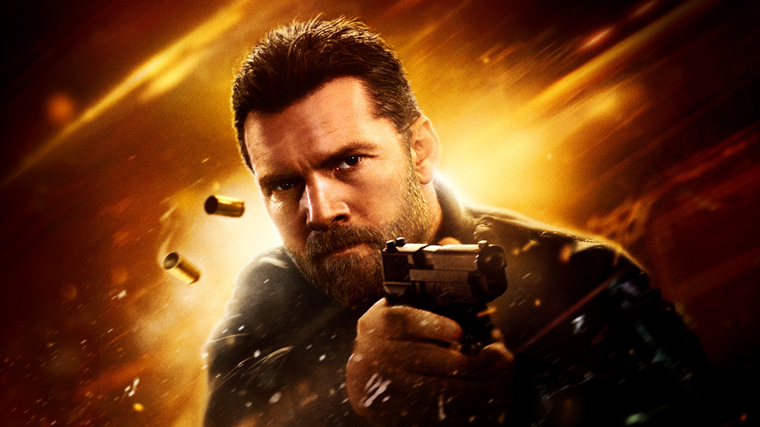 Homme Tenant un Pistolet Semi-automatique Noir. Wallpaper in 2560x1440 Resolution