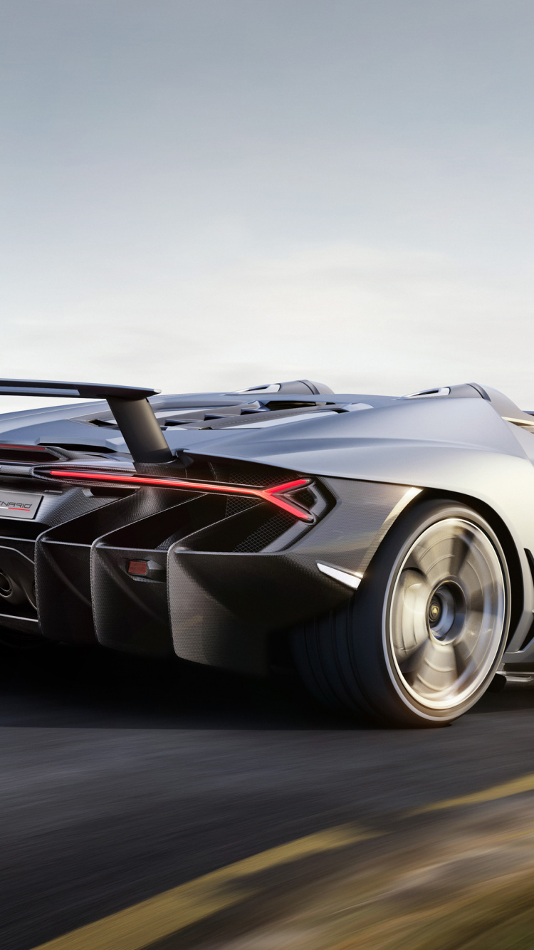 Schwarzer Ferrari 458 Italia Unterwegs. Wallpaper in 750x1334 Resolution