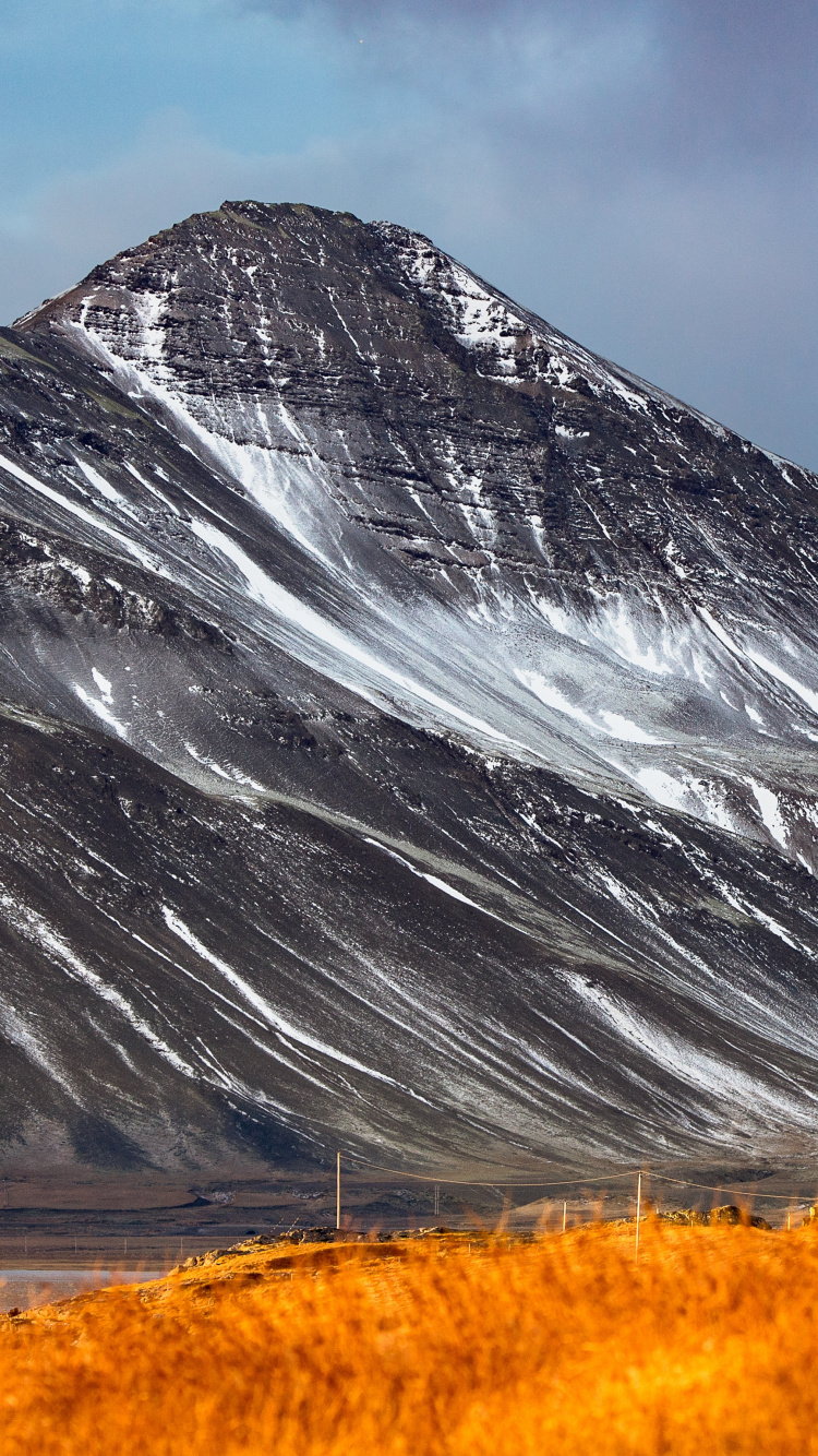 Las Formaciones Montañosas, Montaña, Naturaleza, Paisaje Natural, Highland. Wallpaper in 750x1334 Resolution